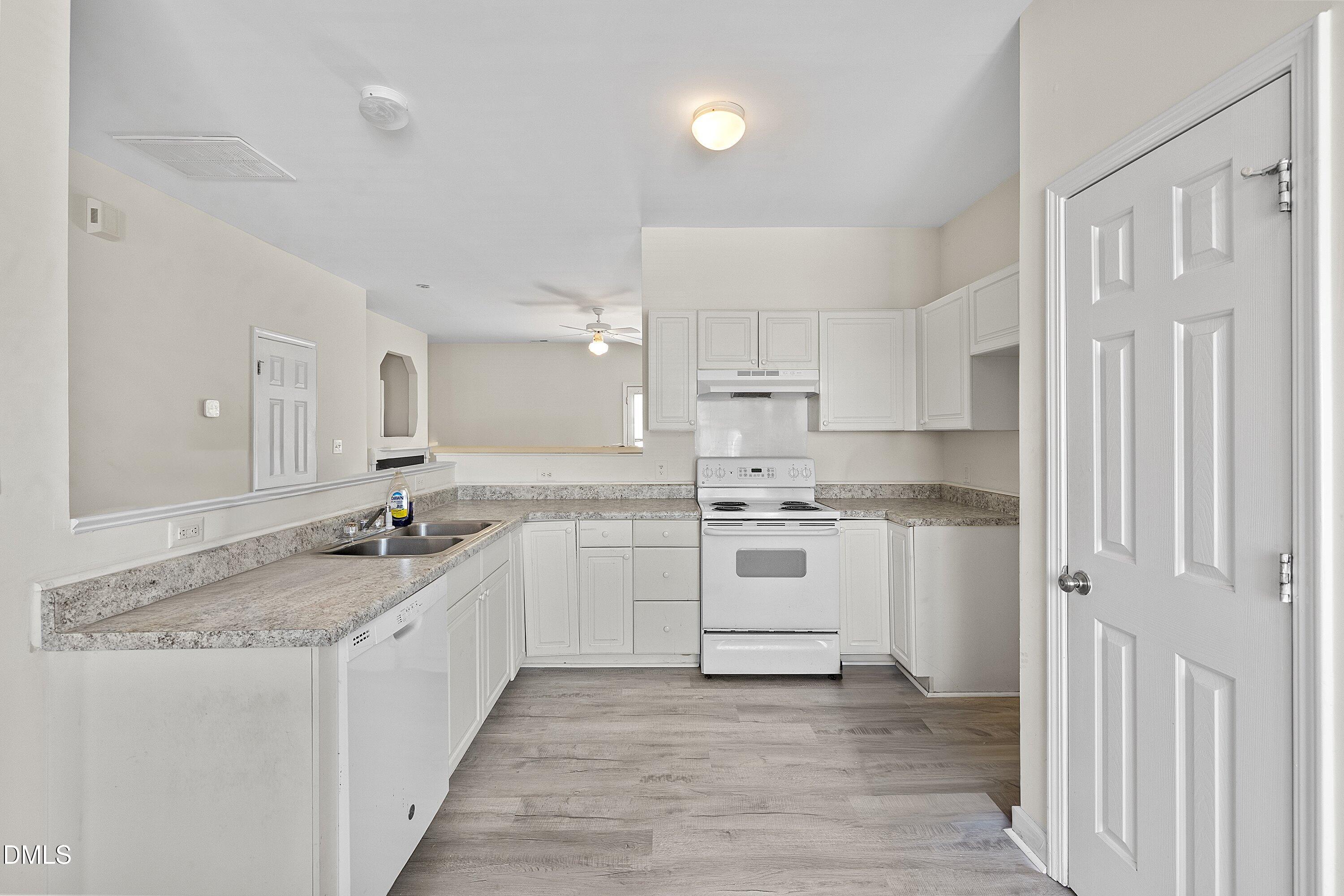 8309 Glenwood Springs Court