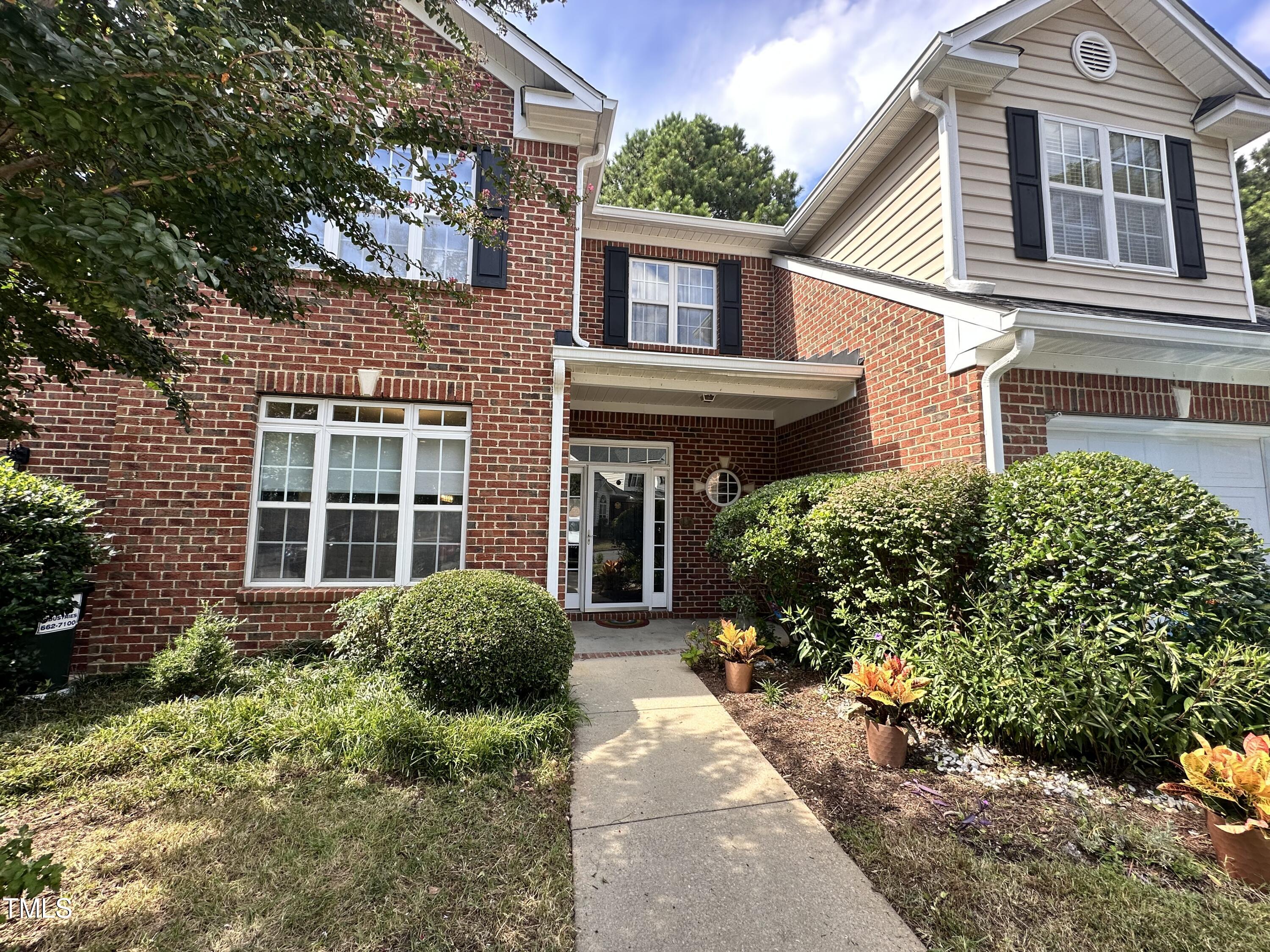 View Apex, NC 27523 townhome