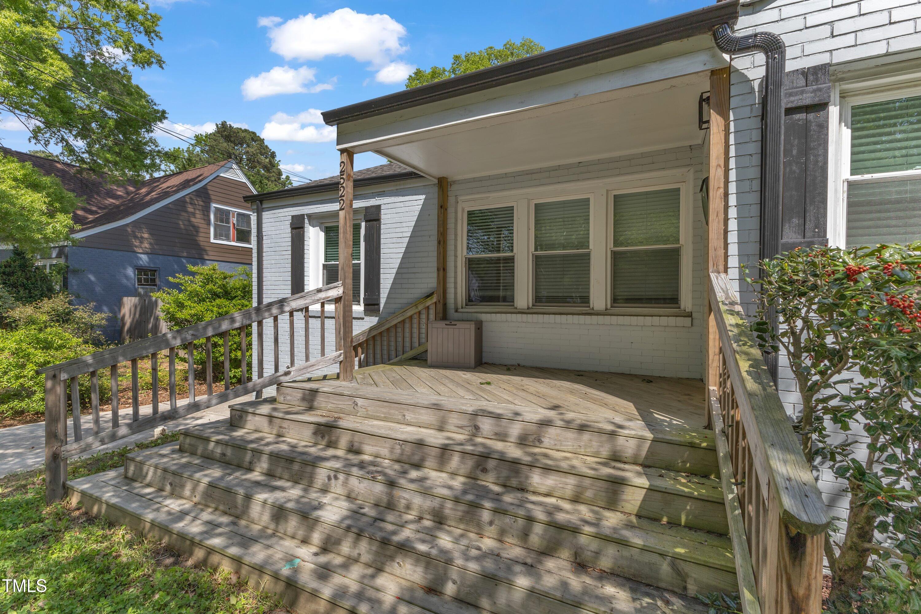 2522 N Roxboro Street