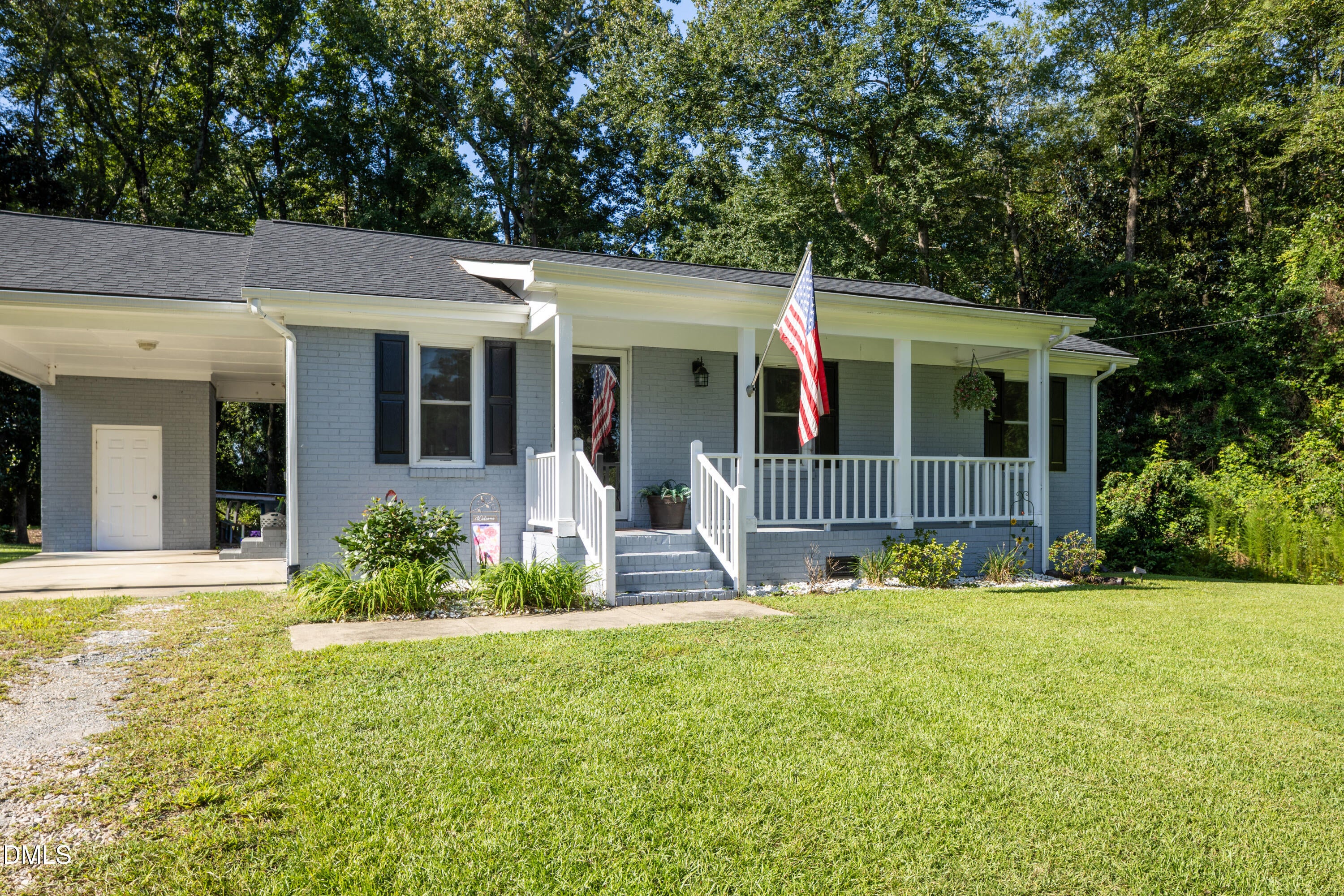 1307 W Pearsall Street