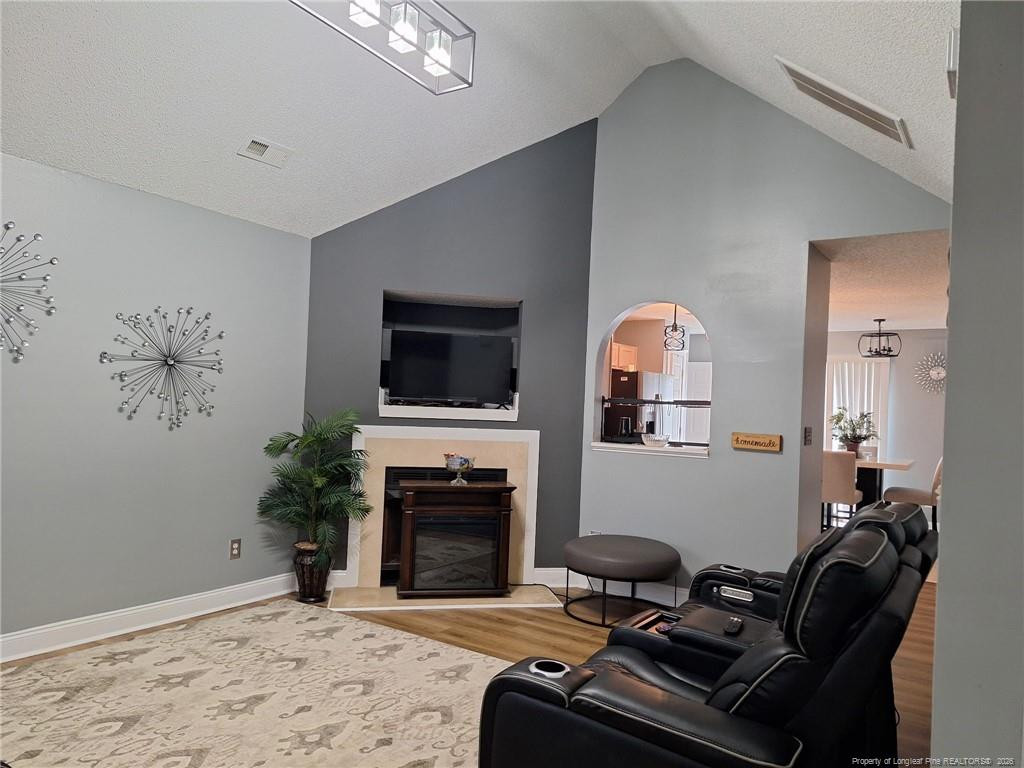 1224 Pearl Crescant Drive