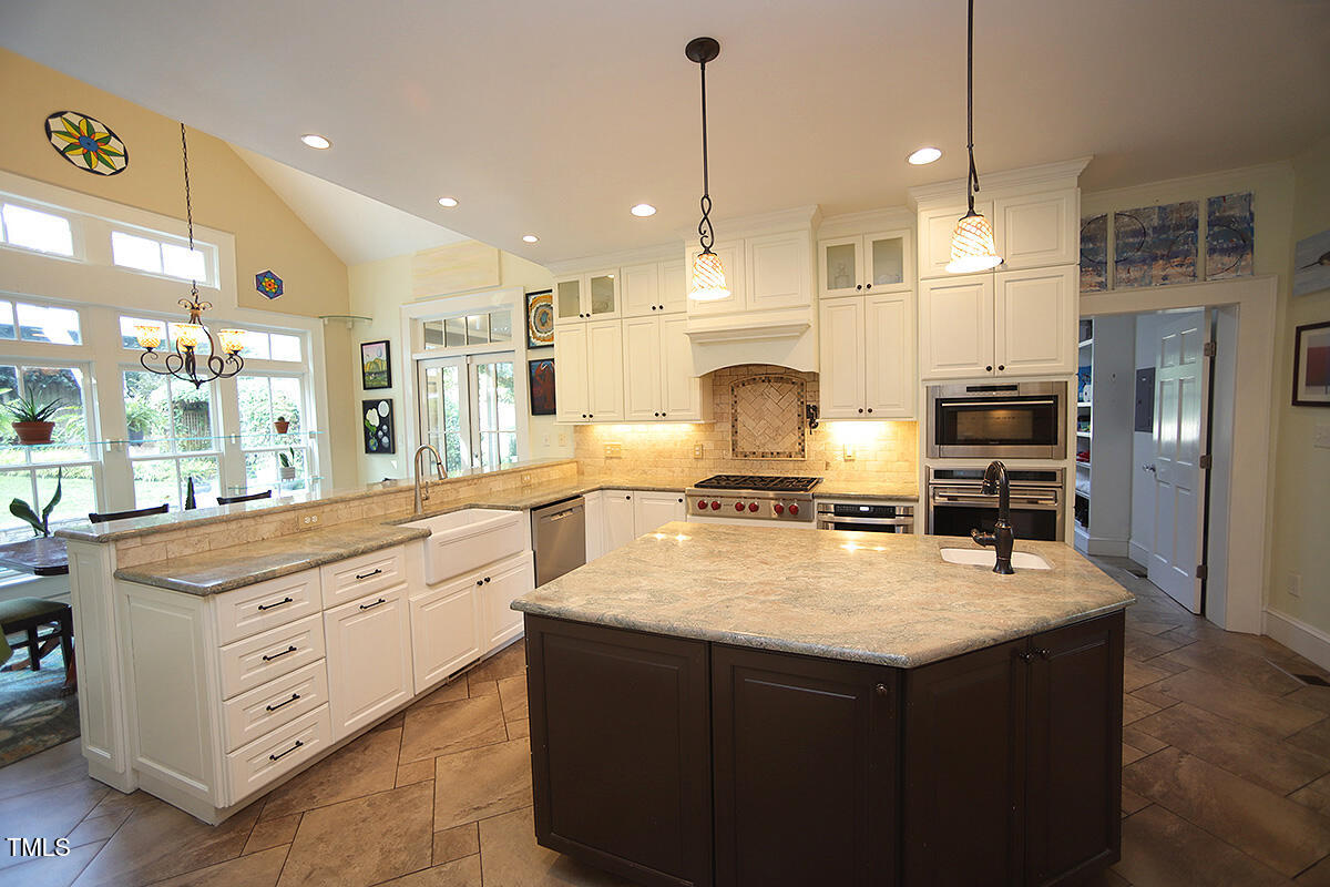 Raleigh, North Carolina 27609, United States, 5 Bedrooms Bedrooms, ,4 BathroomsBathrooms,Residential,Active,206246