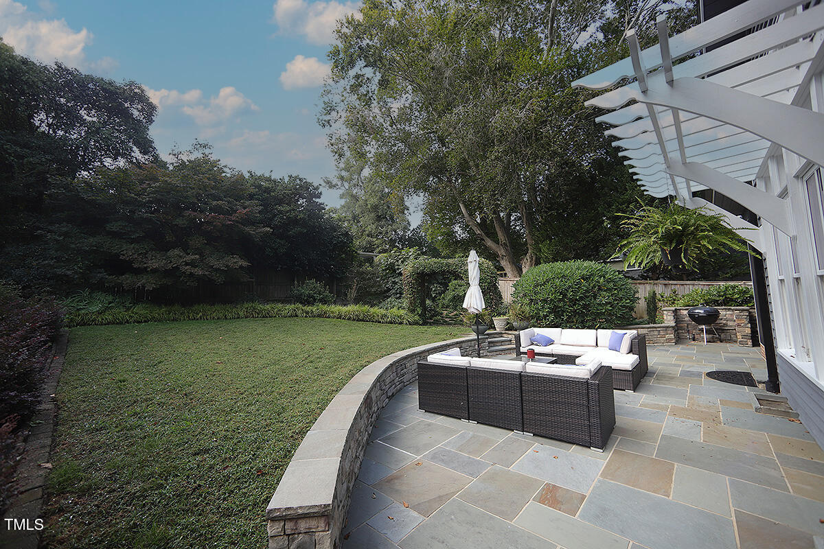 Raleigh, North Carolina 27609, United States, 5 Bedrooms Bedrooms, ,4 BathroomsBathrooms,Residential,Active,206246