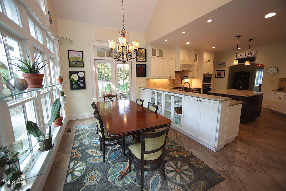 Raleigh, North Carolina 27609, United States, 5 Bedrooms Bedrooms, ,4 BathroomsBathrooms,Residential,Active,206246