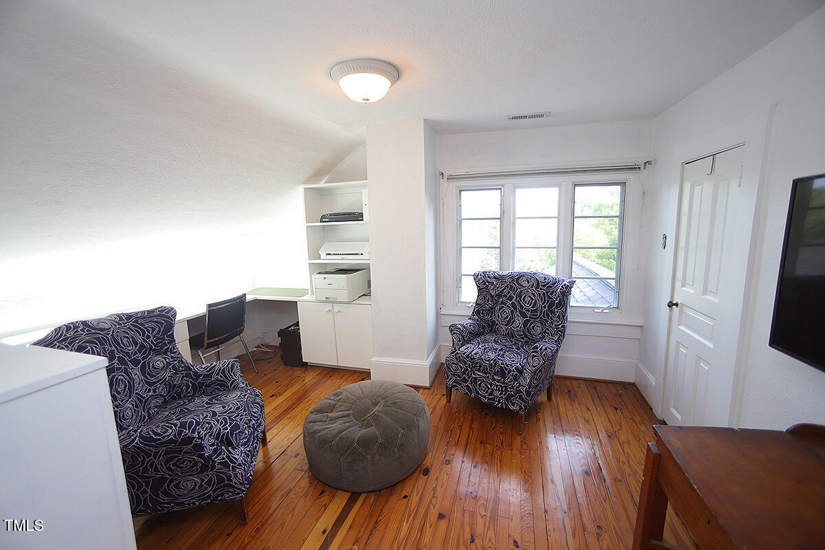 Raleigh, North Carolina 27609, United States, 5 Bedrooms Bedrooms, ,4 BathroomsBathrooms,Residential,Active,206246