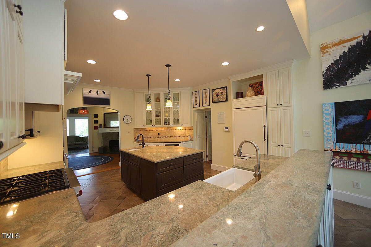 Raleigh, North Carolina 27609, United States, 5 Bedrooms Bedrooms, ,4 BathroomsBathrooms,Residential,Active,206246