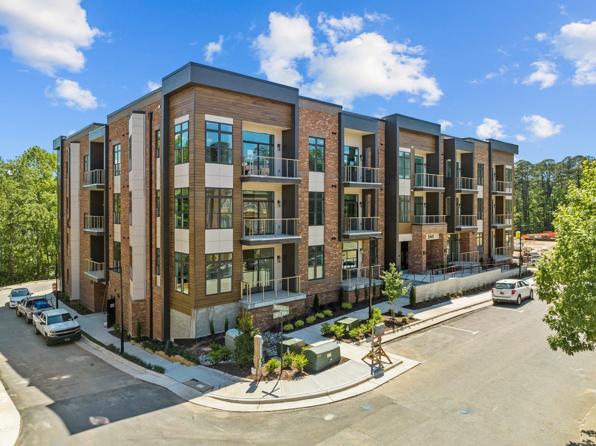 Photo 2 of 40 of 2441 Campus Shore Drive 203 condo