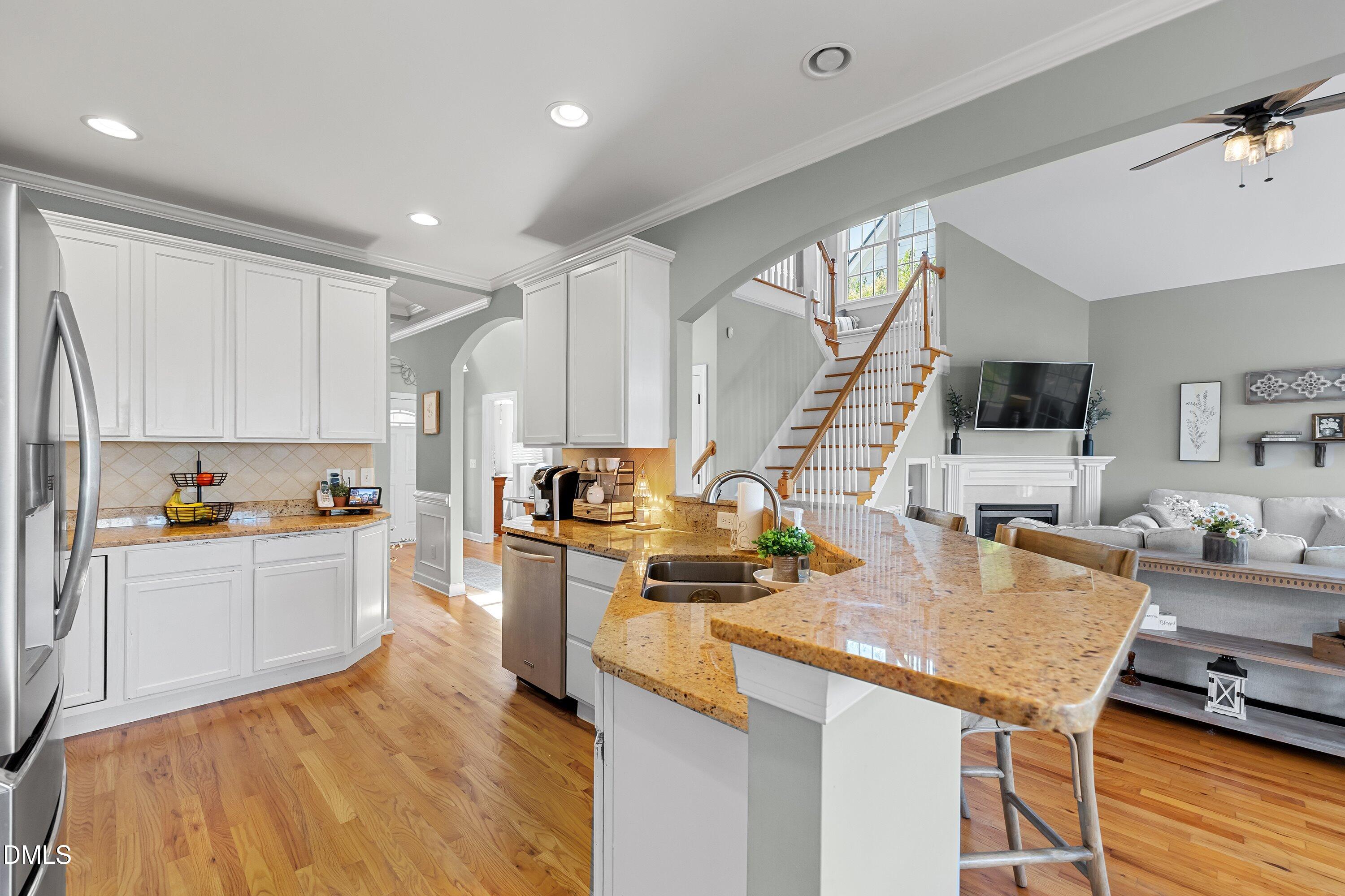 516 Clifton Blue Street