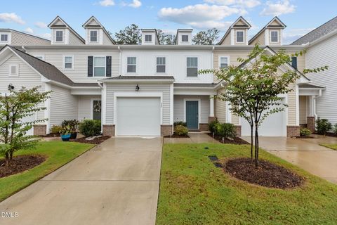 72 Little Leaf Lane Clayton NC 27527