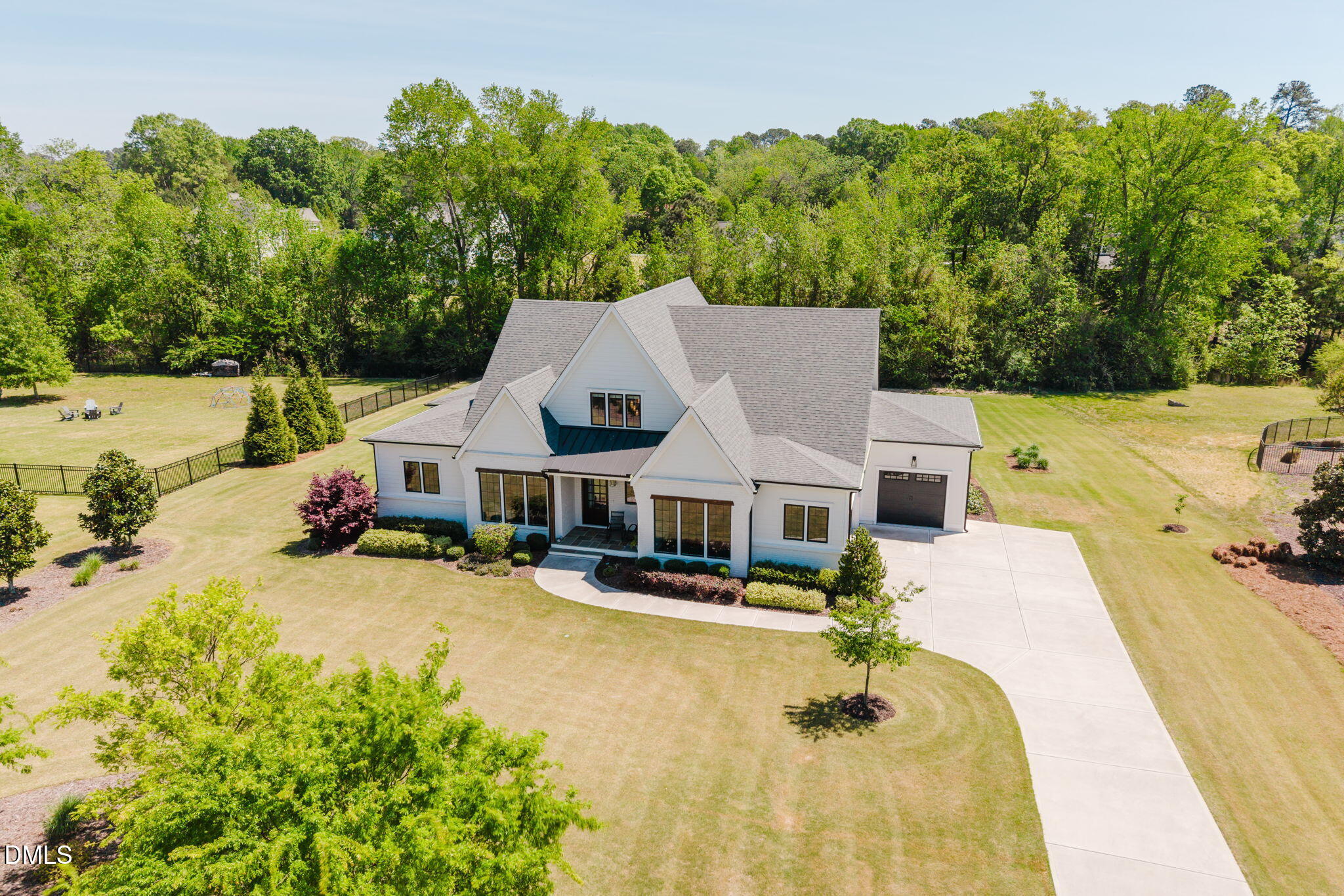 119 Rolling Woods Court