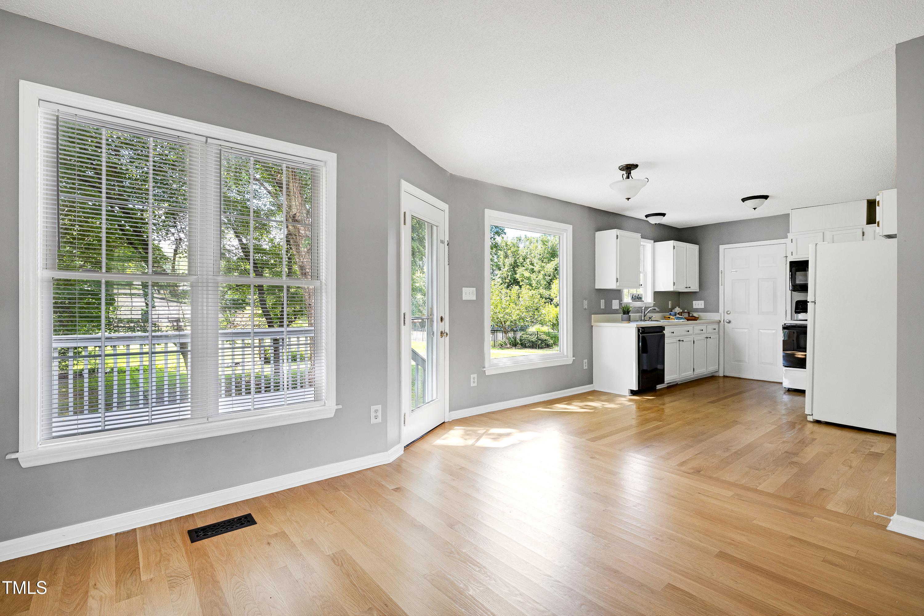 308 E Maple Avenue