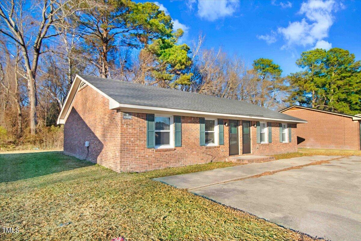 1601 Snowden Drive SE
