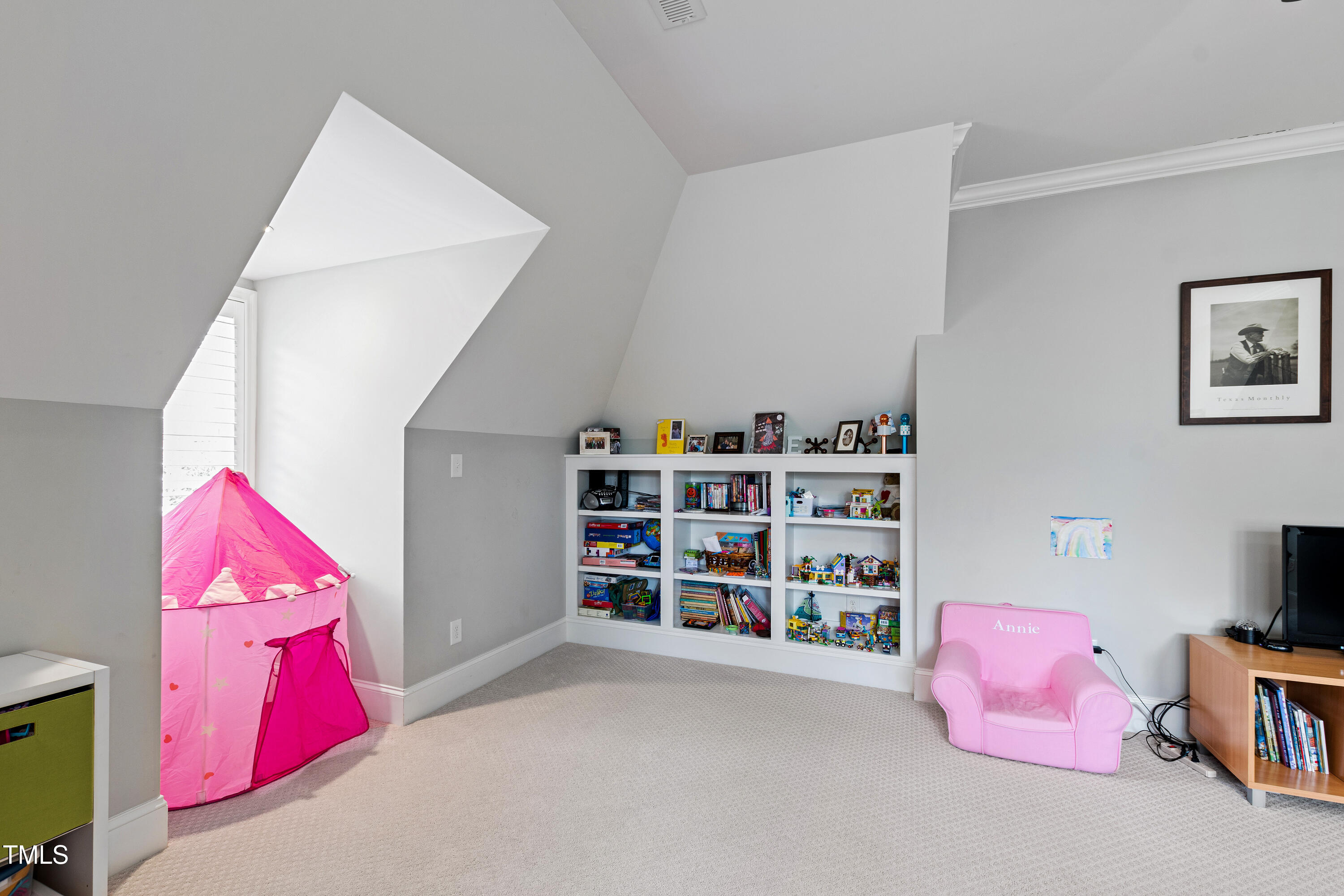 Raleigh, North Carolina 27609, United States, 4 Bedrooms Bedrooms, ,4 BathroomsBathrooms,Residential,Active,92484