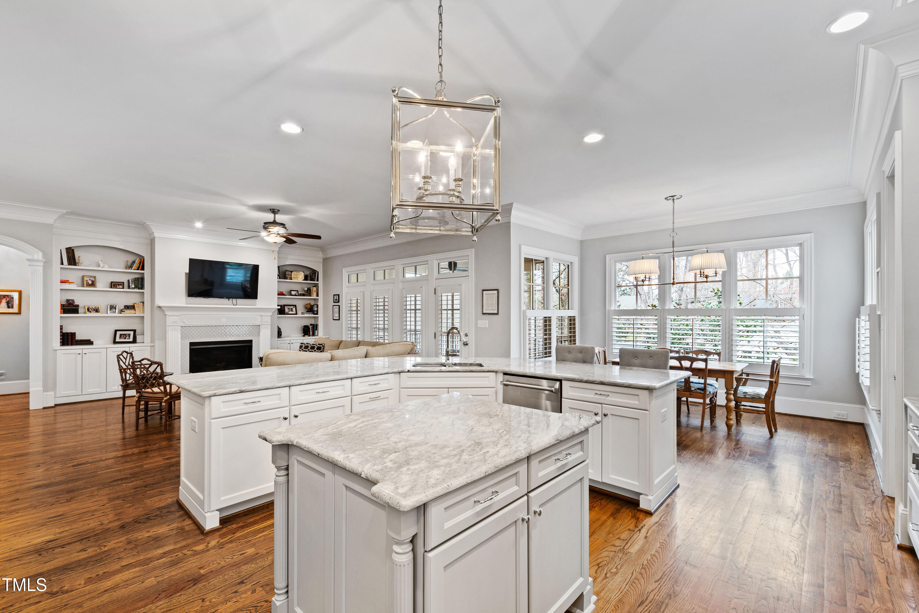 Raleigh, North Carolina 27609, United States, 4 Bedrooms Bedrooms, ,4 BathroomsBathrooms,Residential,Active,92484