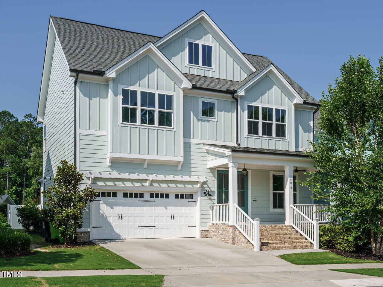 2013 Woodbluff Drive
