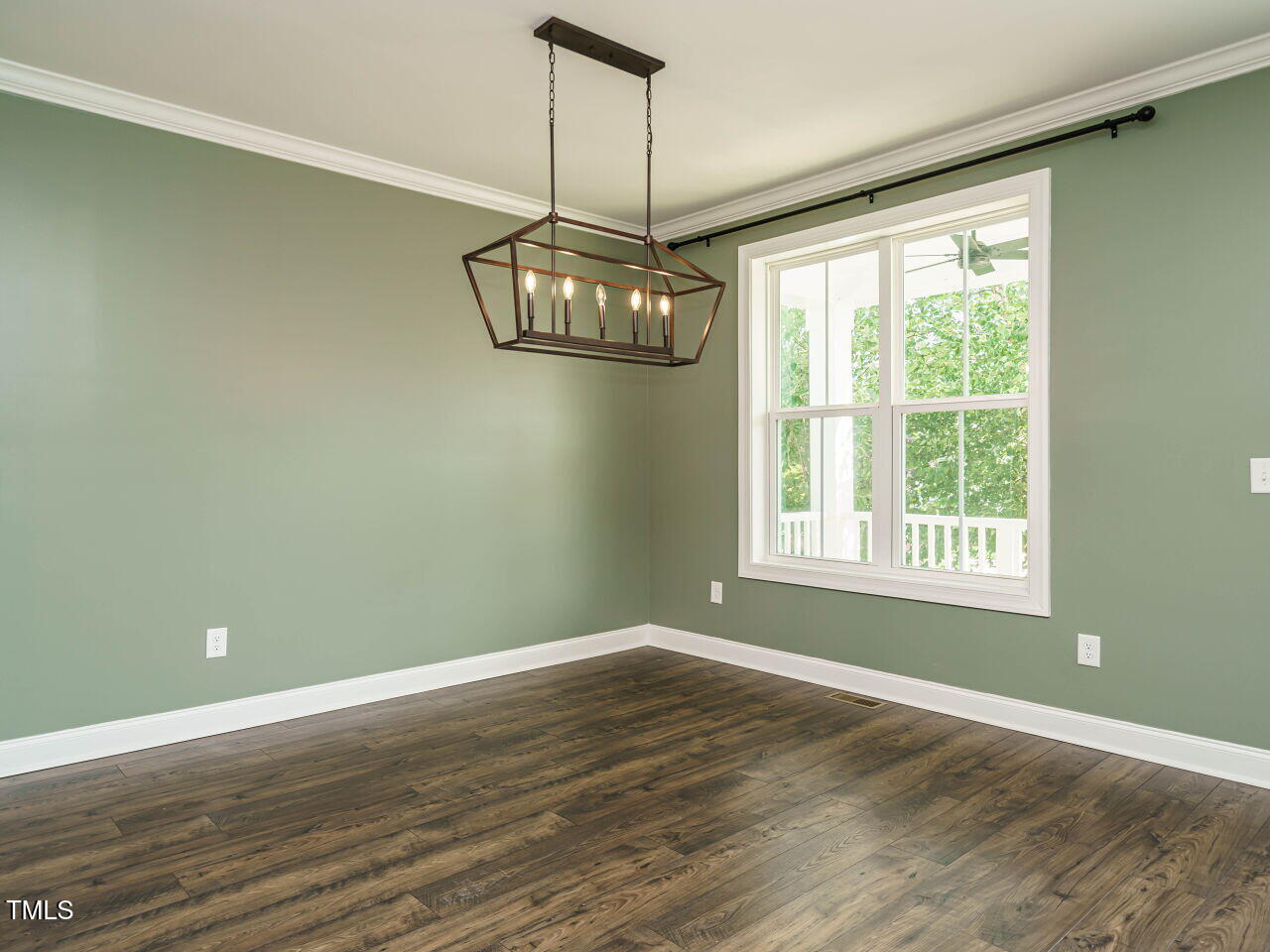 2013 Woodbluff Drive
