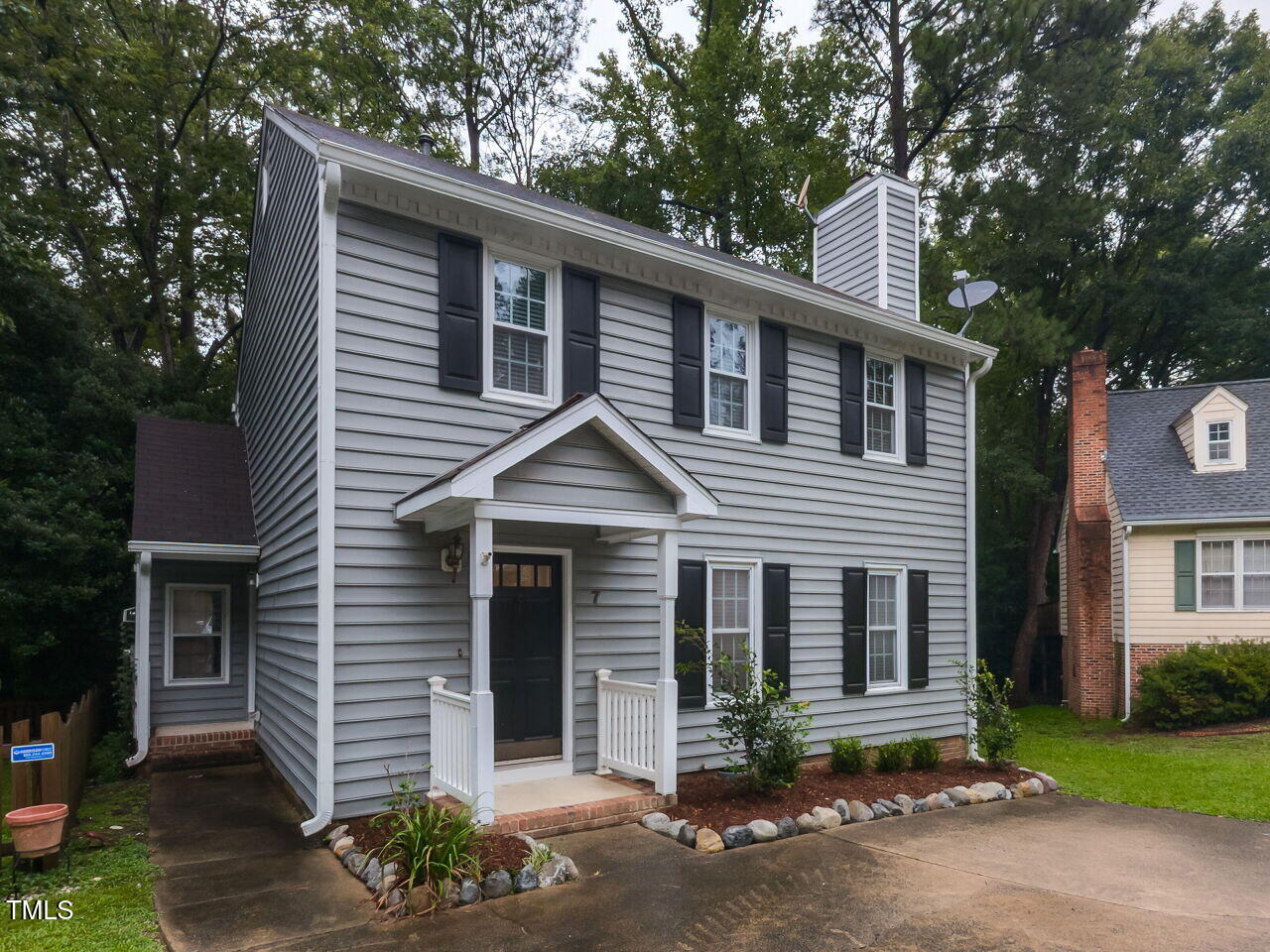 7 Old Towne Place
