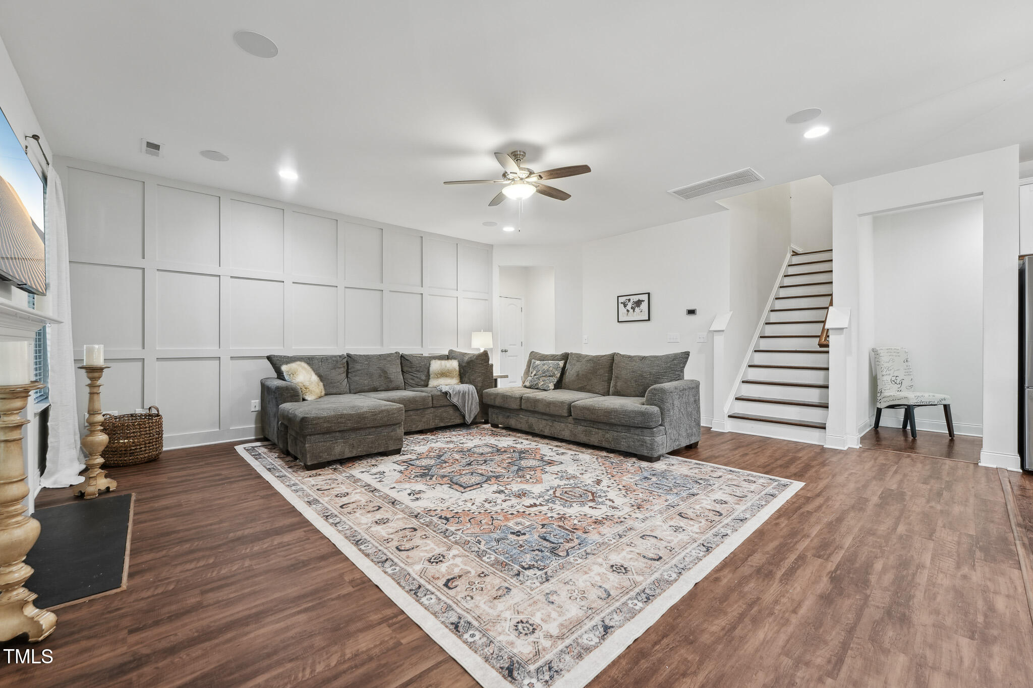 475 Long View Drive