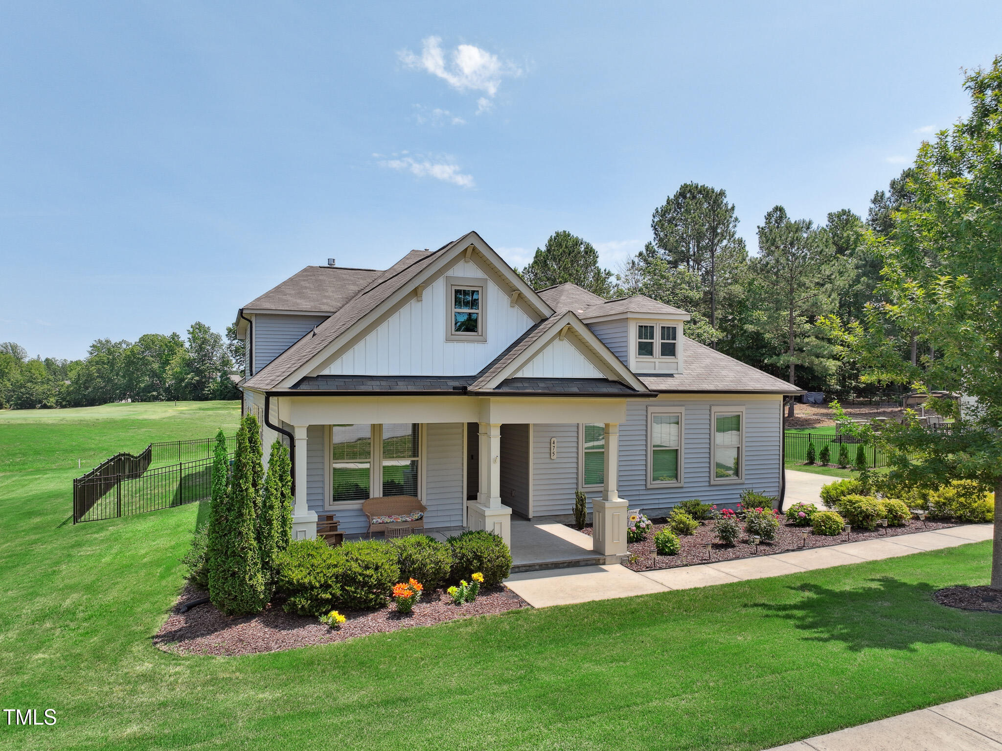 475 Long View Drive