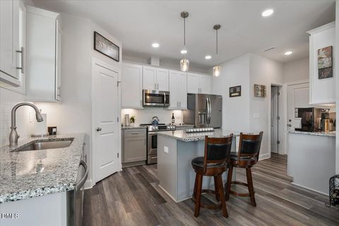 5202 Goshawk Lane Graham NC 27253