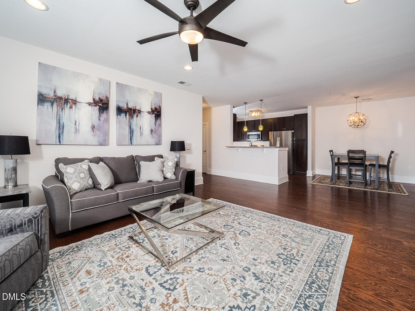 601 Finsbury Street 205