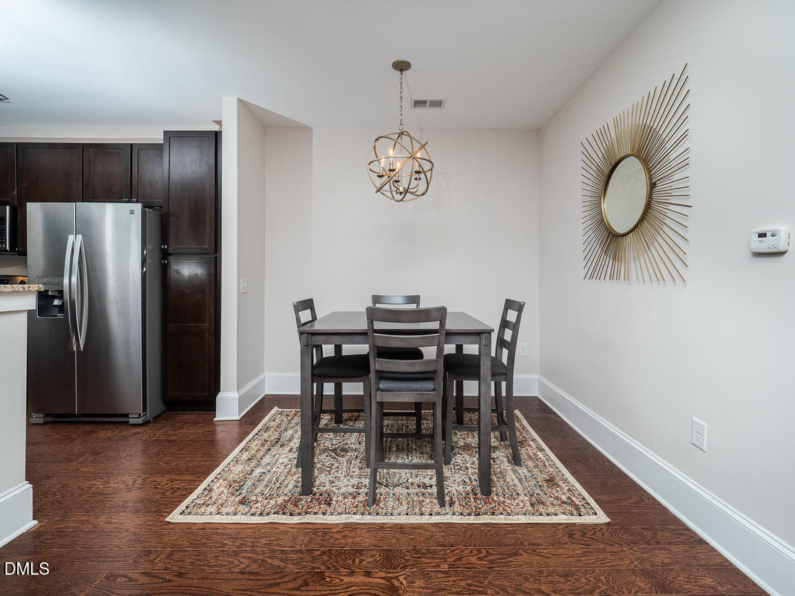 601 Finsbury Street 205