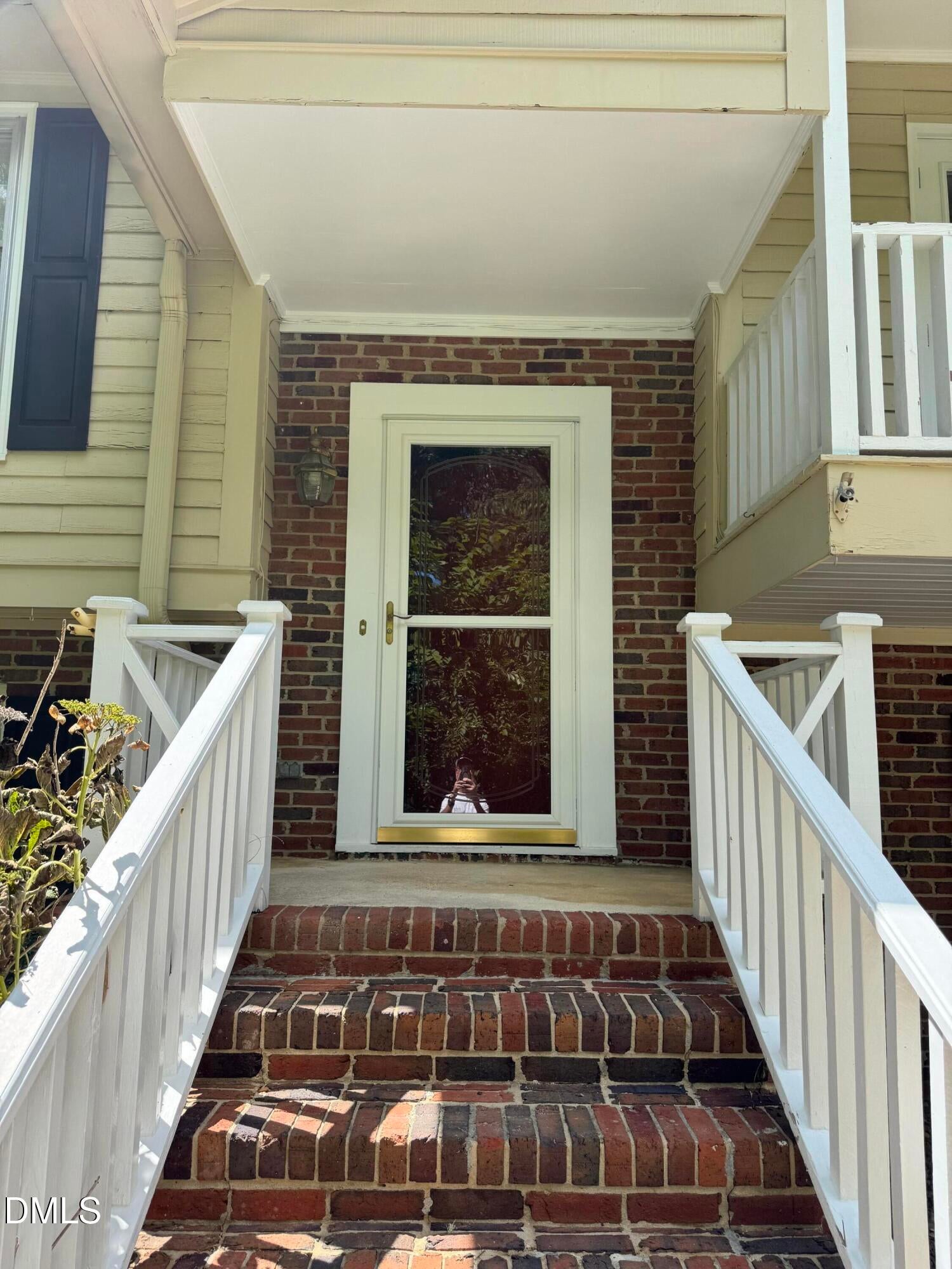 1216 Balmoral Drive