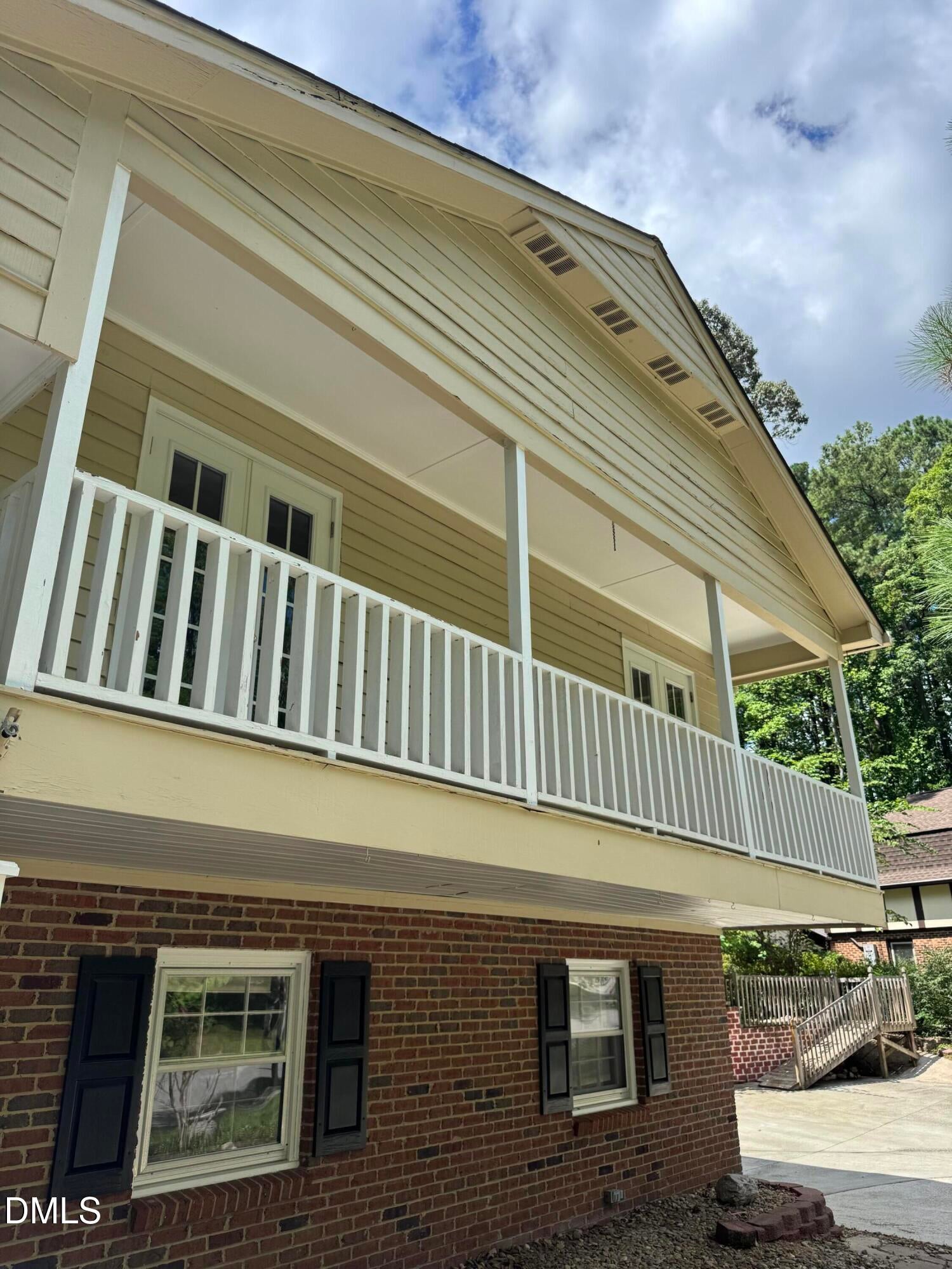 1216 Balmoral Drive