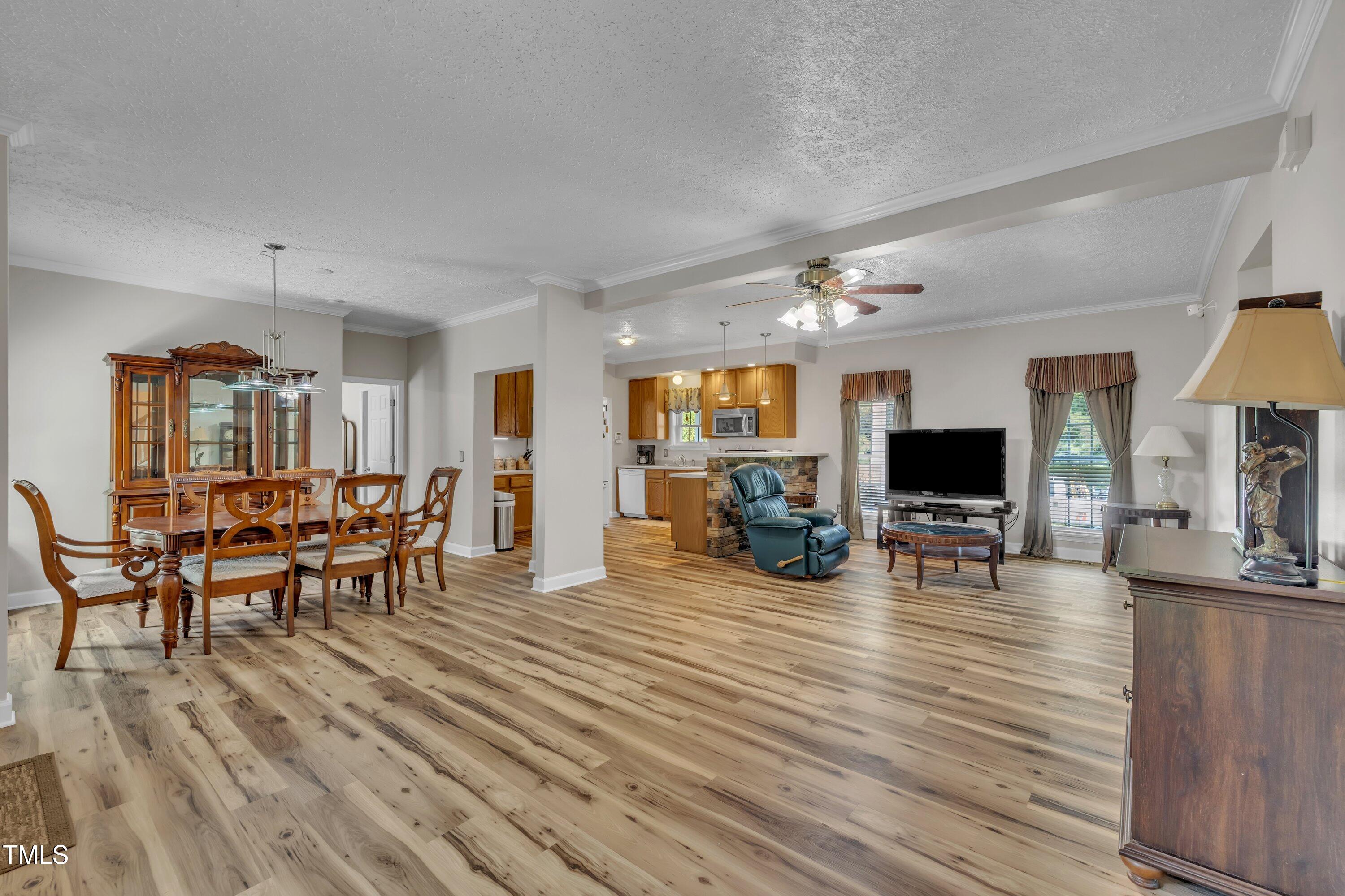 2265 Bud Lipscomb Road
