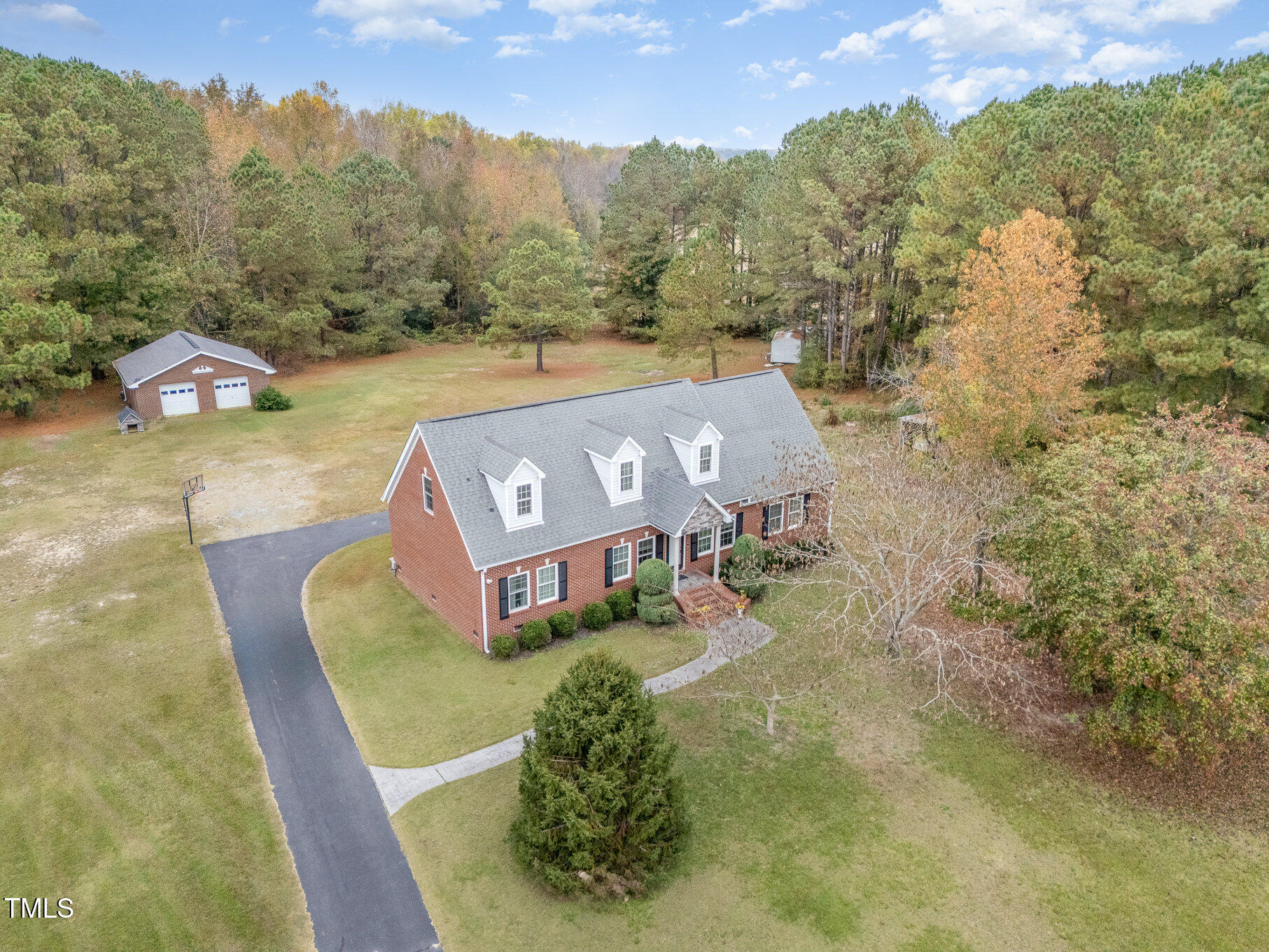 2265 Bud Lipscomb Road