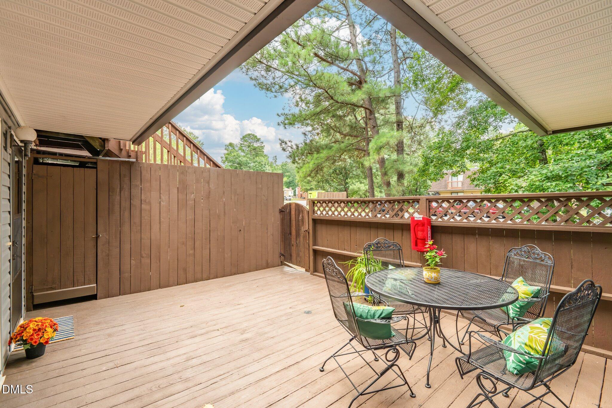 297 Summerwalk Circle