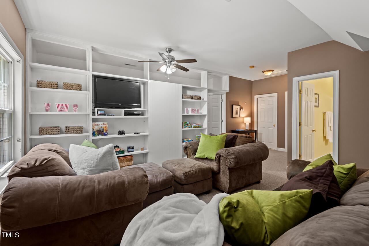 Durham, North Carolina 27712, United States, 4 Bedrooms Bedrooms, ,3 BathroomsBathrooms,Residential,Pending,155855