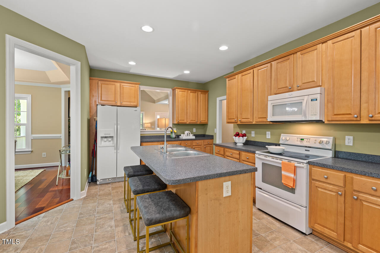 Durham, North Carolina 27712, United States, 4 Bedrooms Bedrooms, ,3 BathroomsBathrooms,Residential,Pending,155855