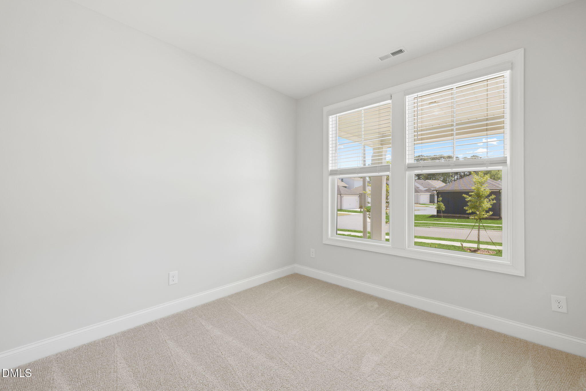 605 Metroliner Place