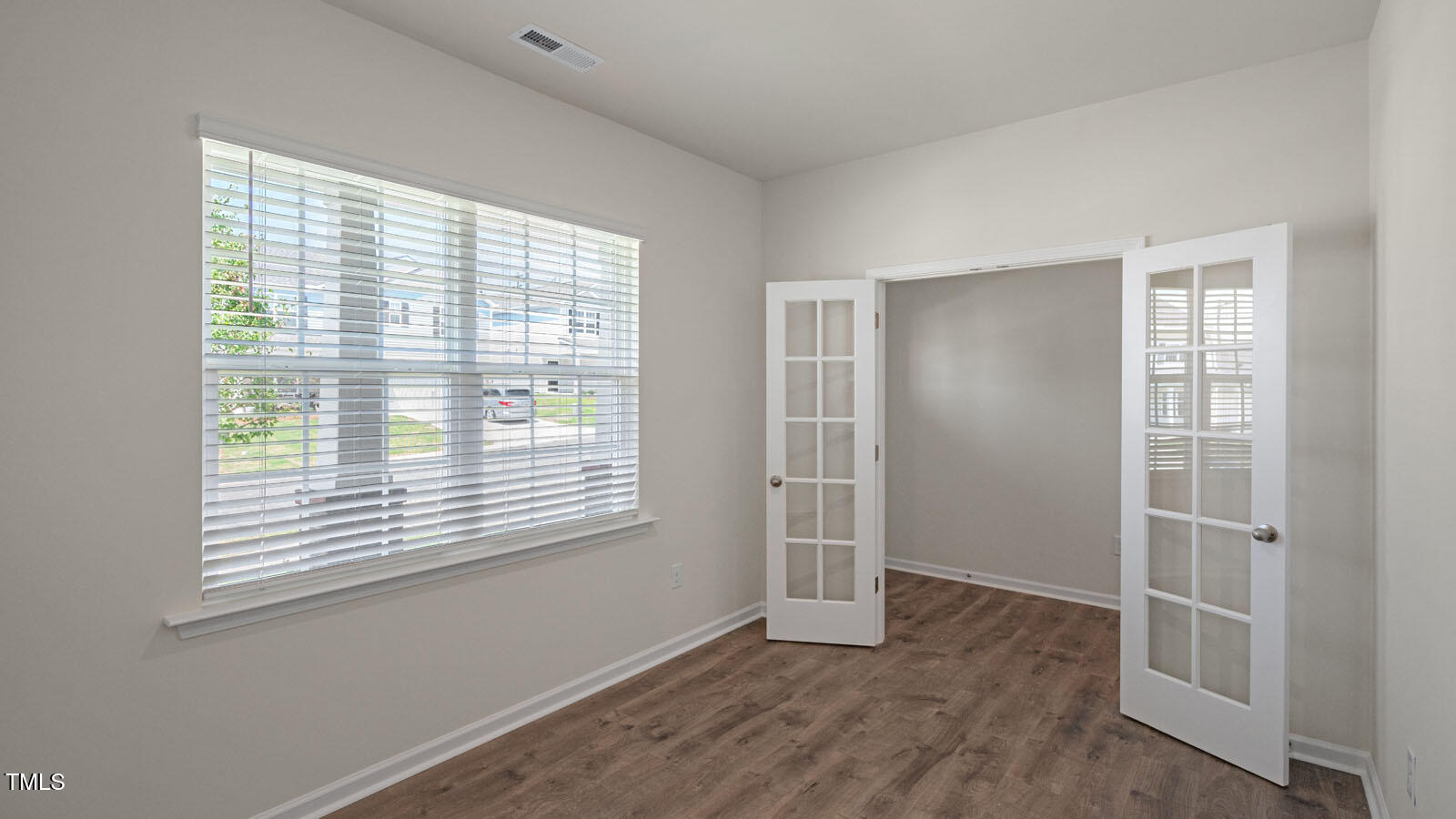 2867 Burgess Drive 401
