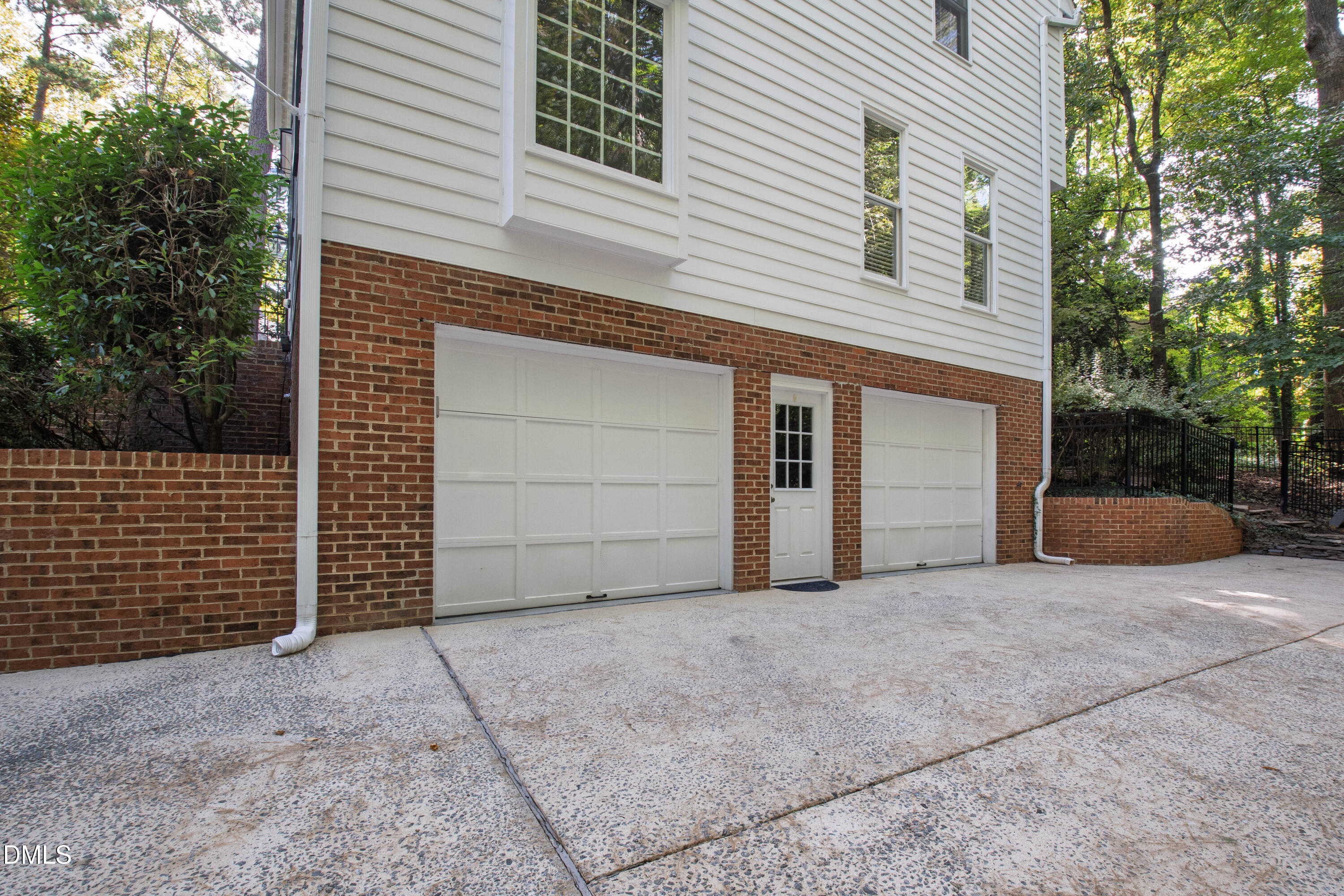 Raleigh, North Carolina 27612, United States, 4 Bedrooms Bedrooms, ,4 BathroomsBathrooms,Residential,Active,223046