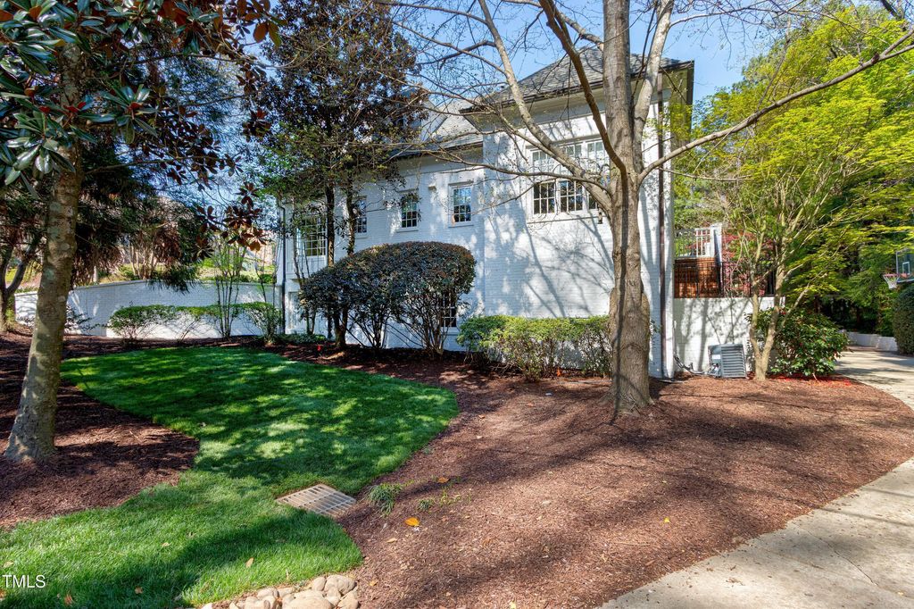 listing image 74