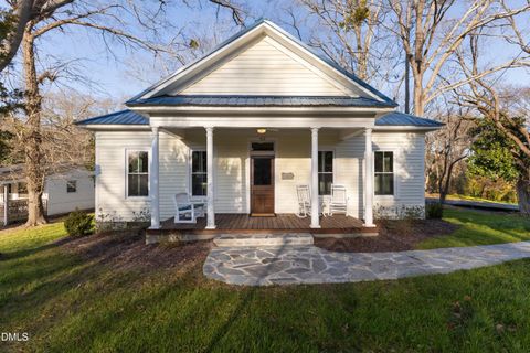 915 S 3rd Street Sanford NC 27330