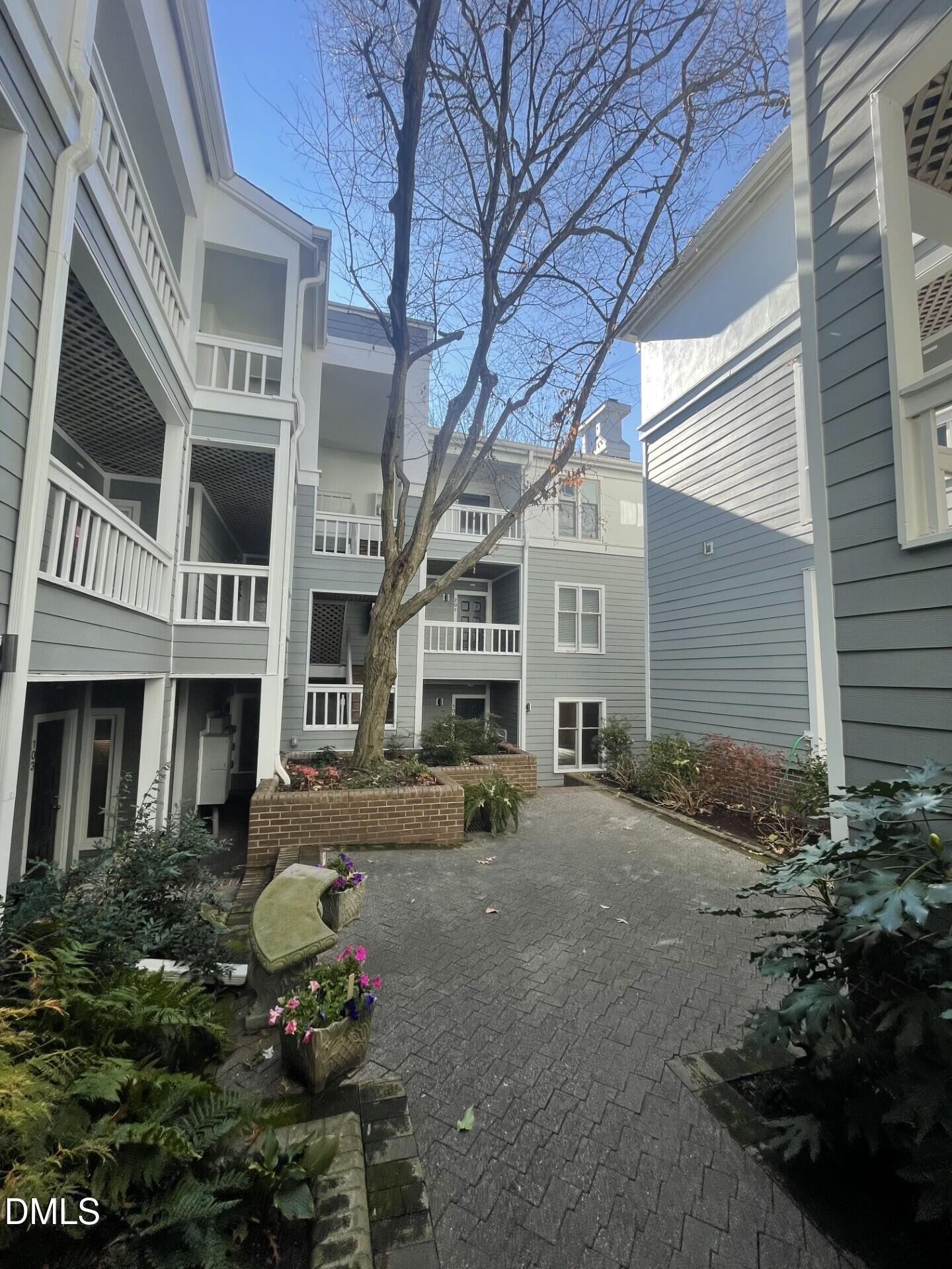 720 Bishops Park Drive 301