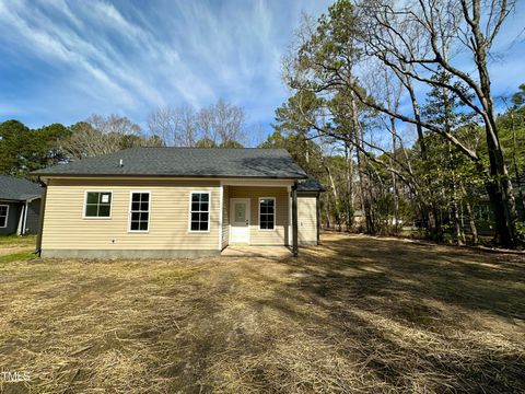 A home in Kenly