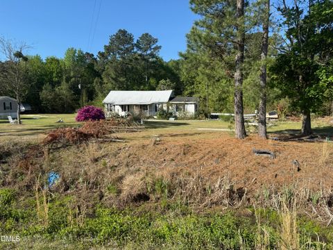 919 Taylors Chapel Road Dunn NC 28334
