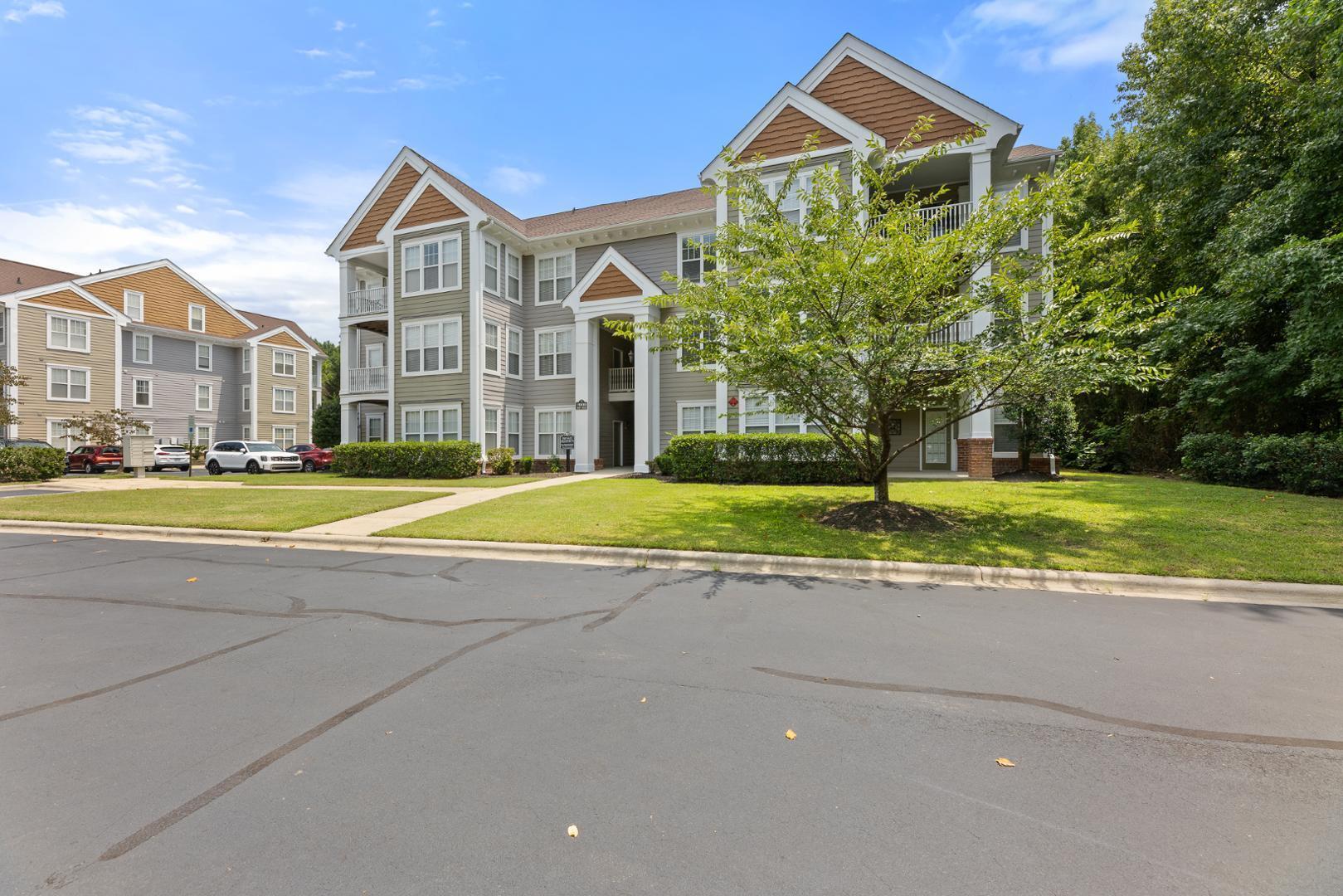 1922 Parkside Village Drive