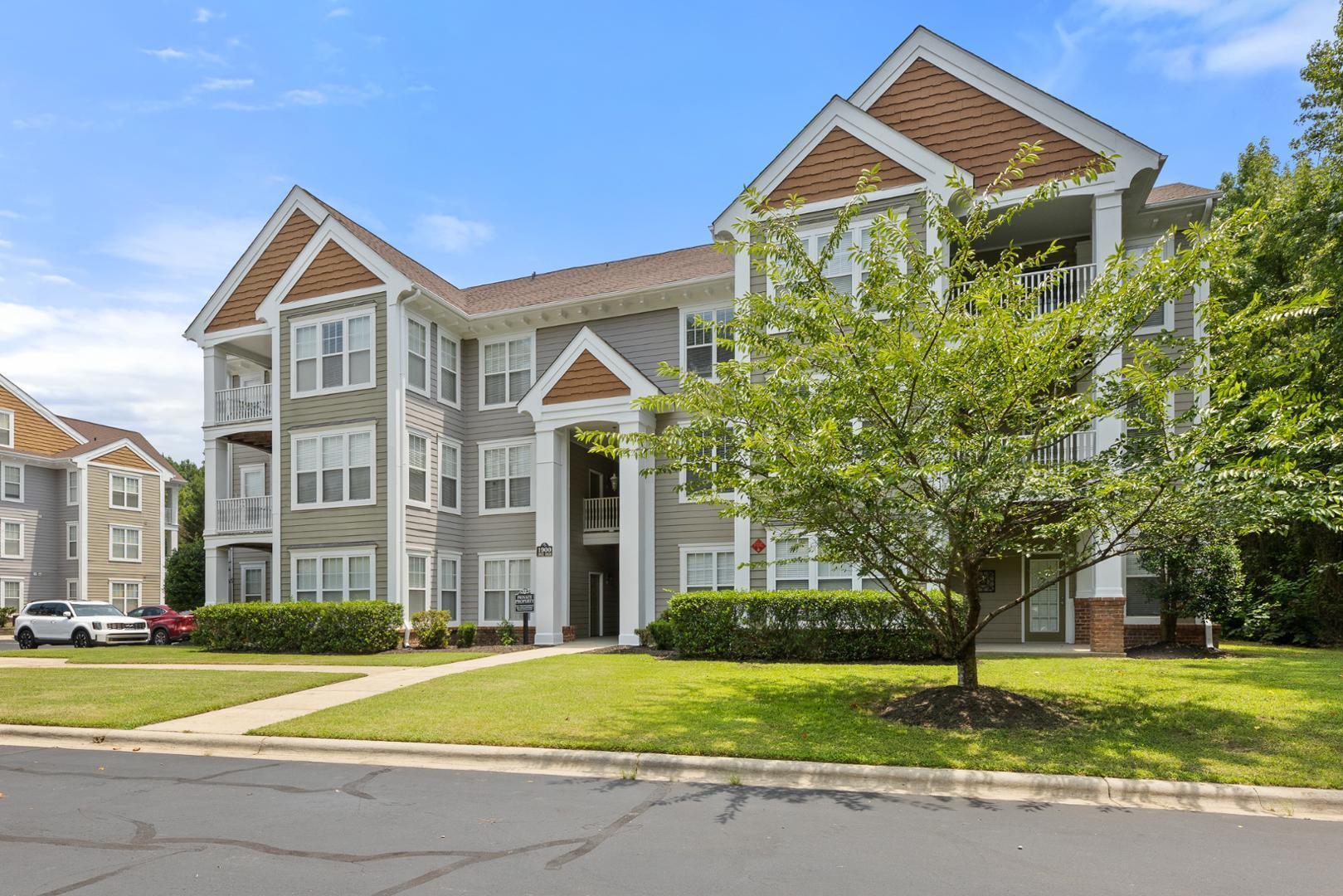 1922 Parkside Village Drive
