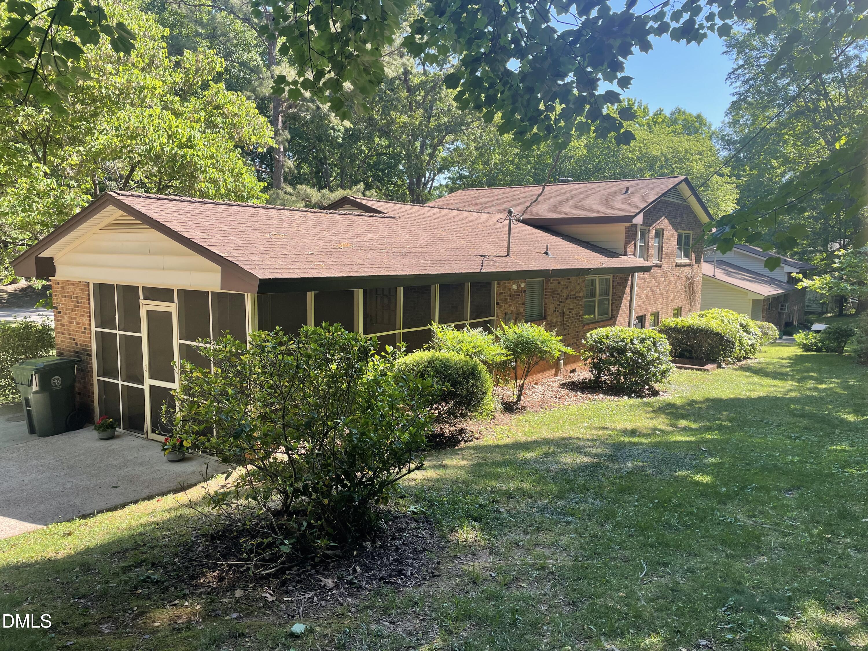 400 Briarcliff Lane