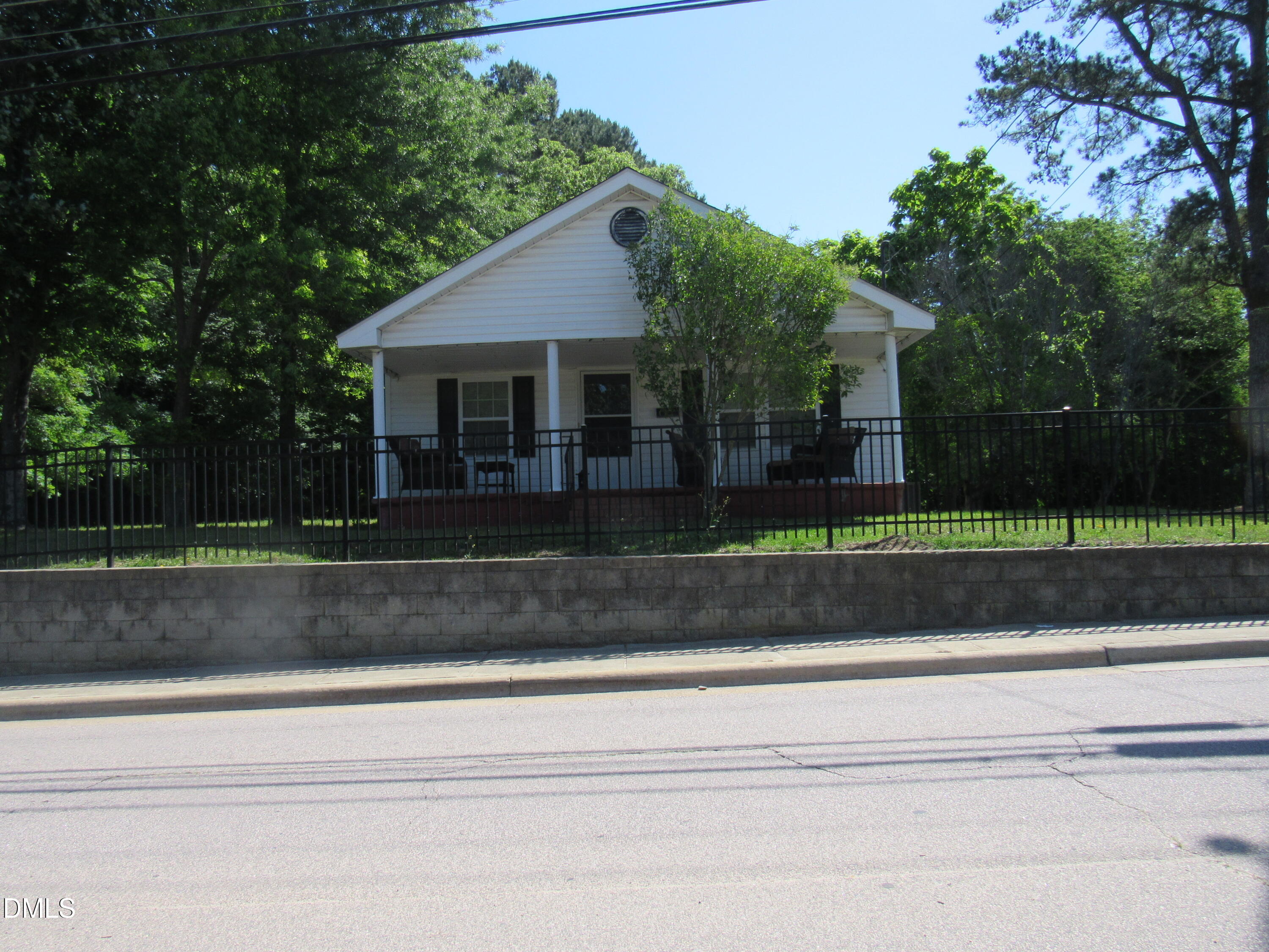 546 E Front Street