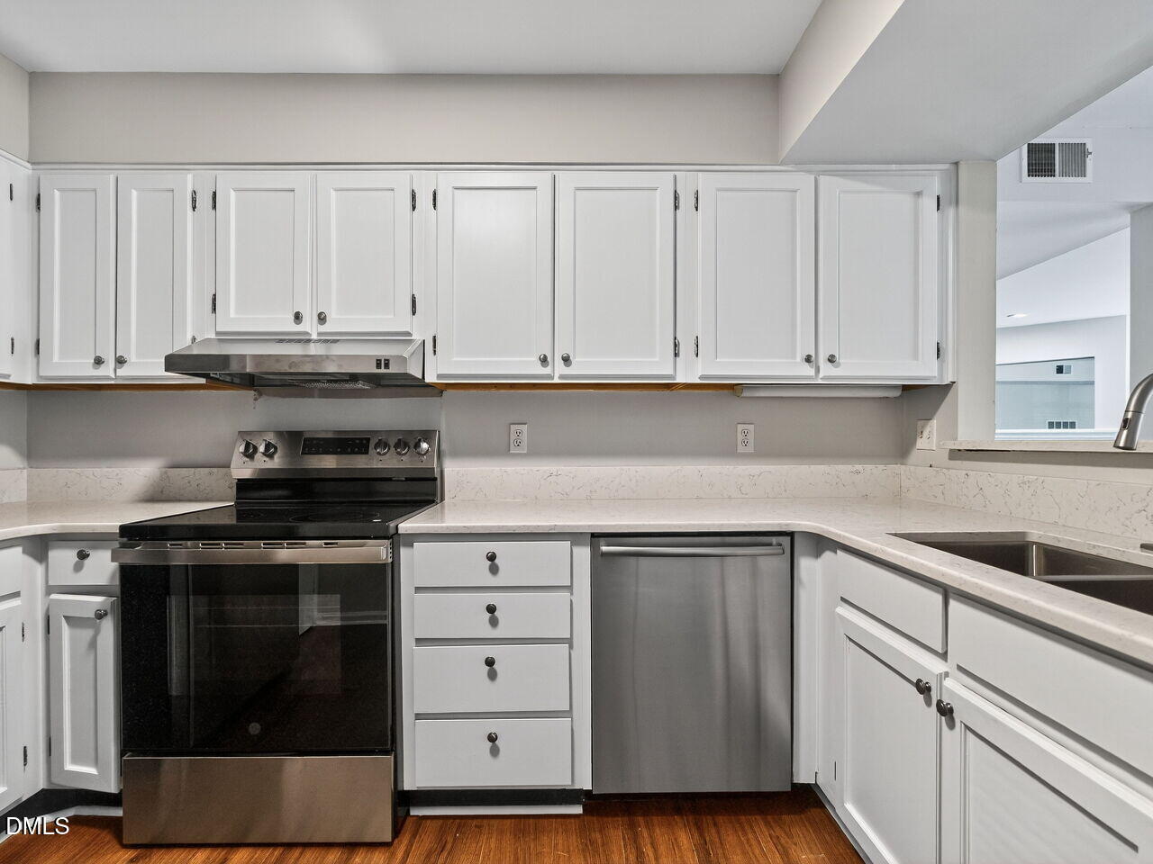 911 Washington Street 203