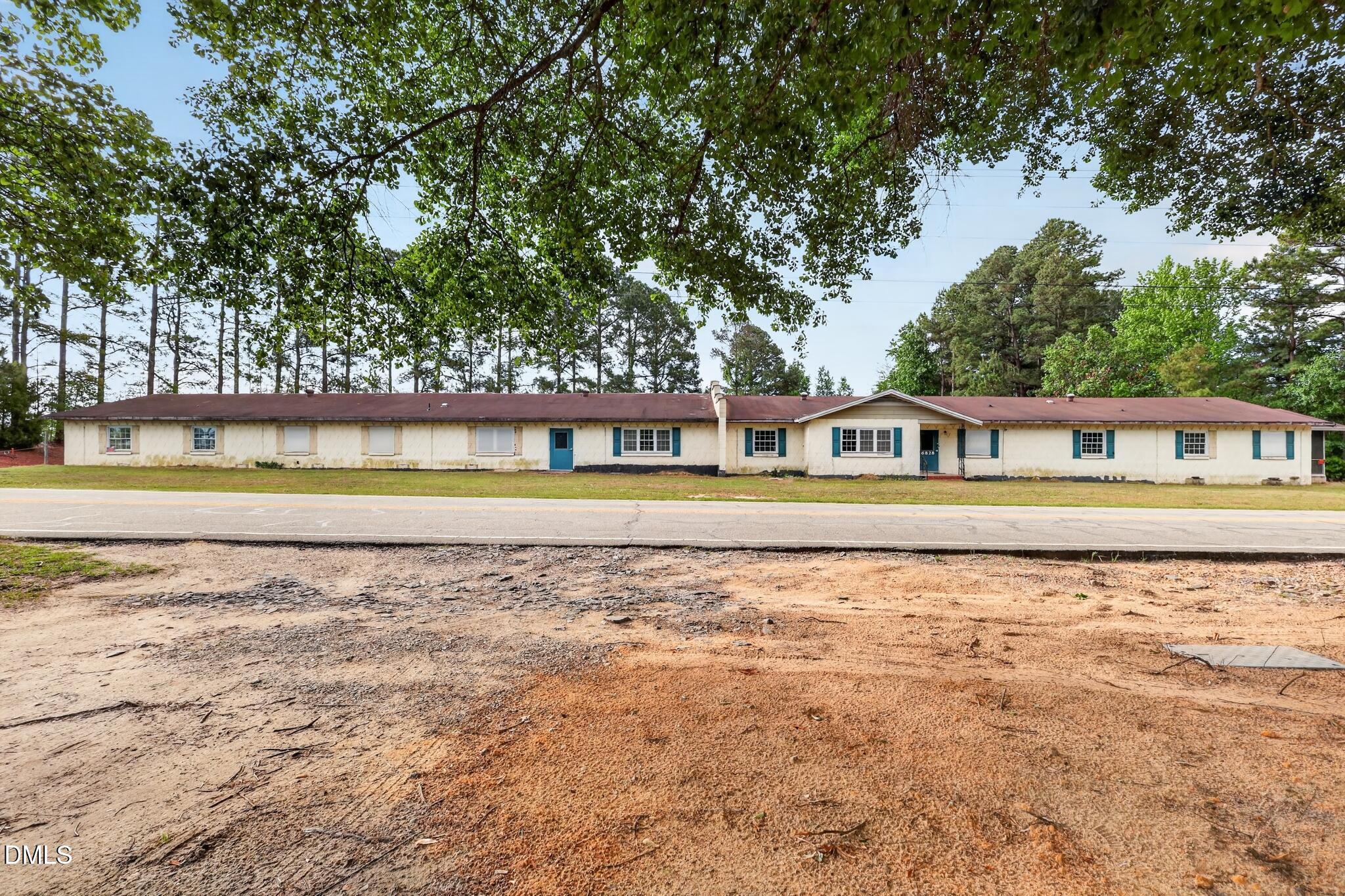 6828 Old Stage Road N