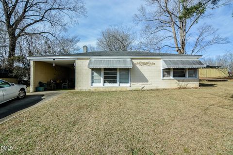 314 S Robertson Street Clayton NC 27520