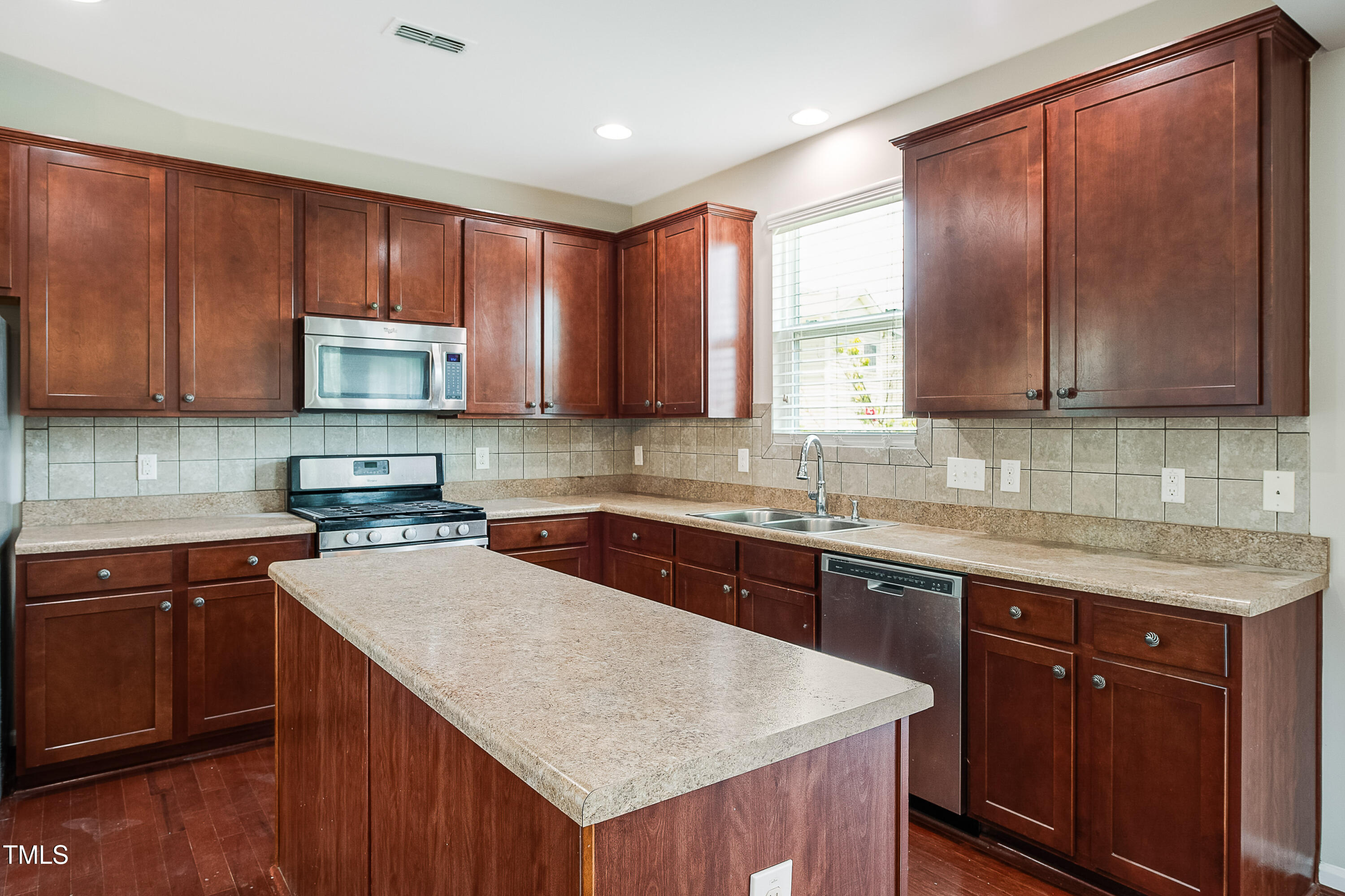 3513 Diamond Springs Drive