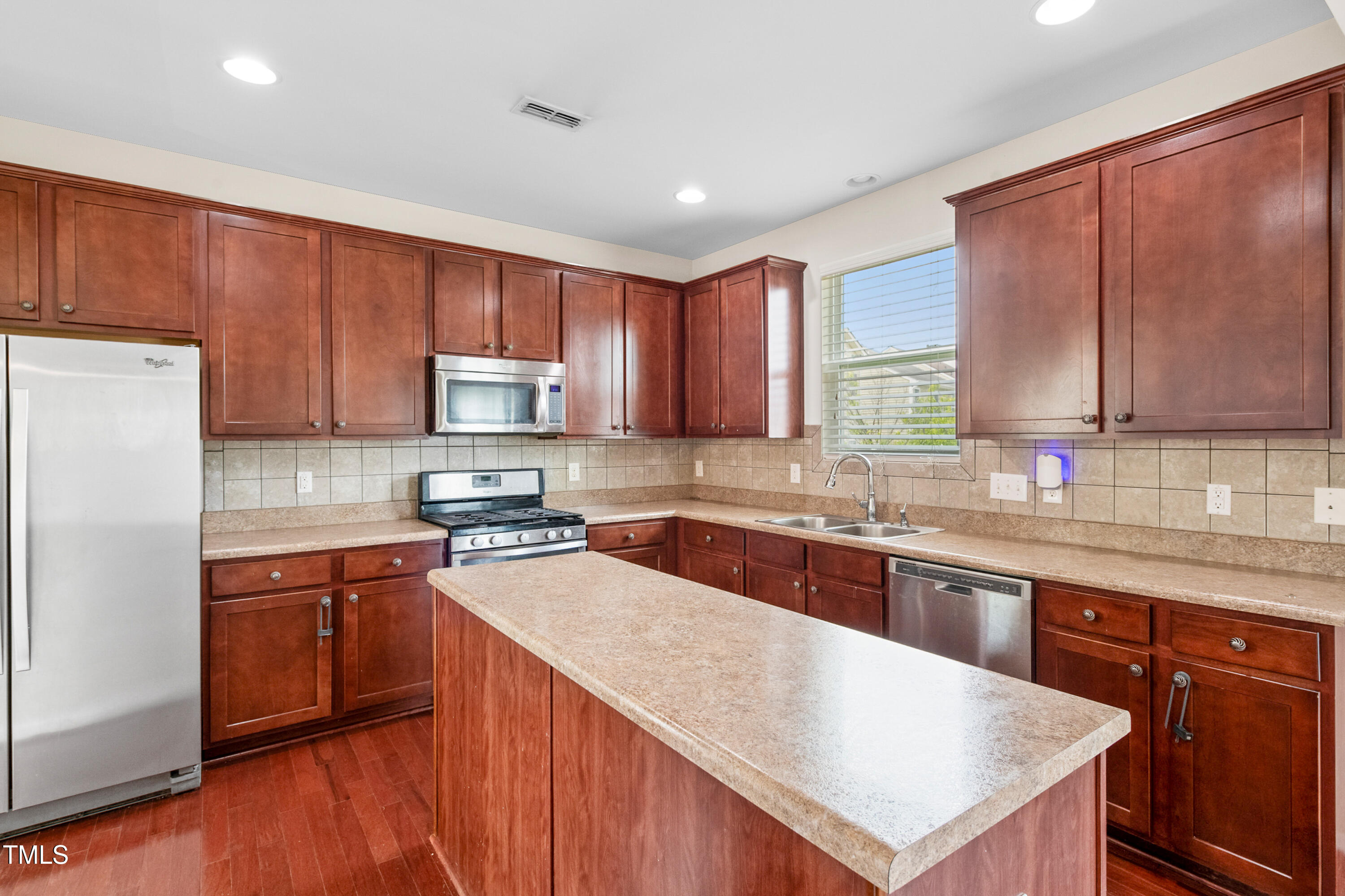 3513 Diamond Springs Drive